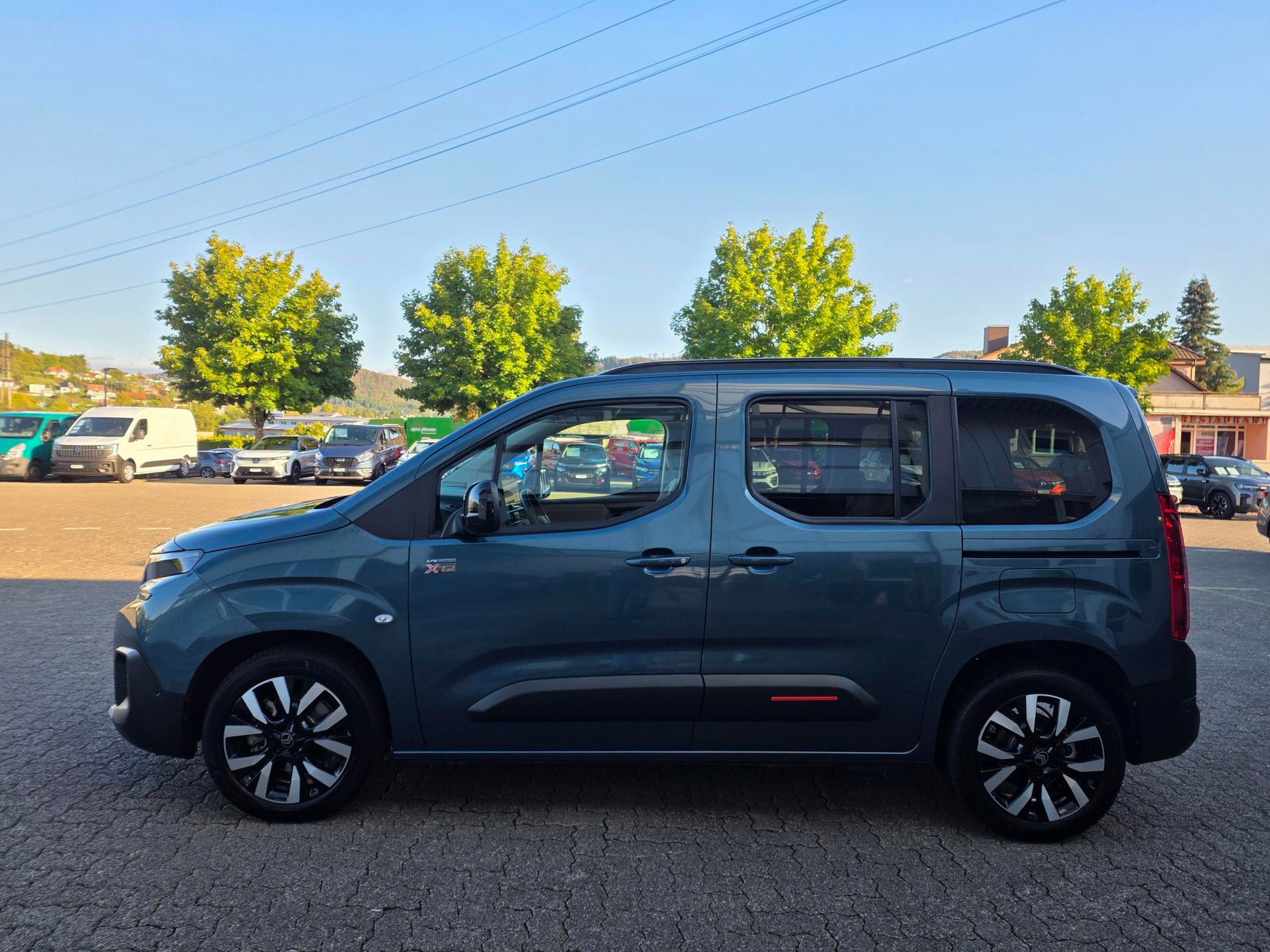 CITROEN Berlingo 1.5 BlueHDi 130 Max XTR-image-1