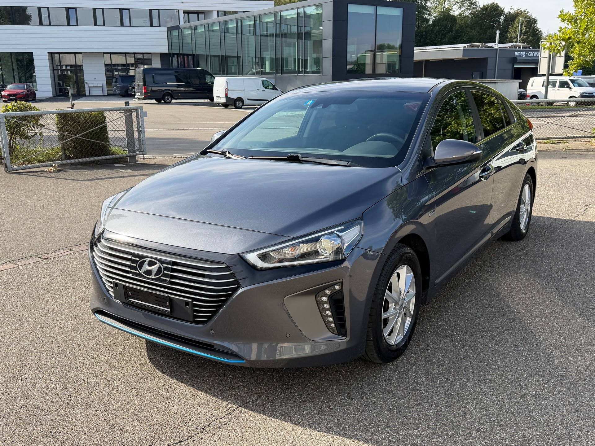 HYUNDAI Ioniq 1.6 GDi HEV Launch Plus DCT-image-0