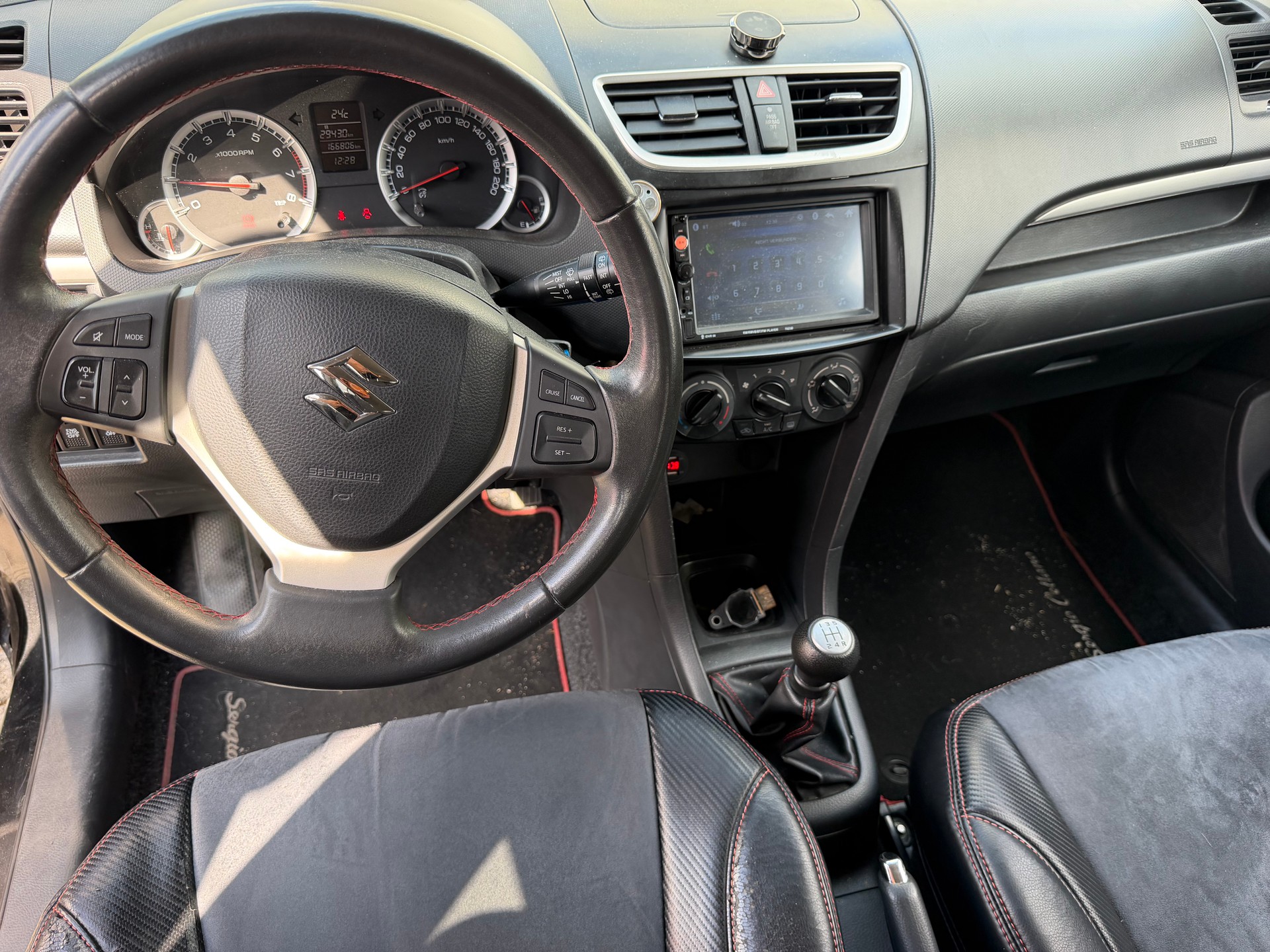 SUZUKI Swift 1.2i 16V GL Sergio Cellano-image-8