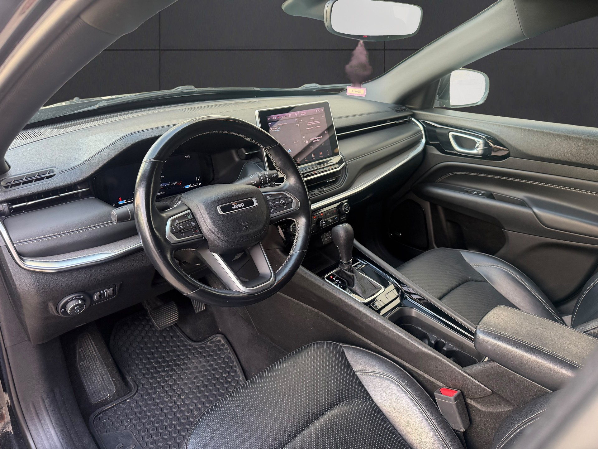 JEEP Compass 4x2 1.3 Turbo S DKG-image-12