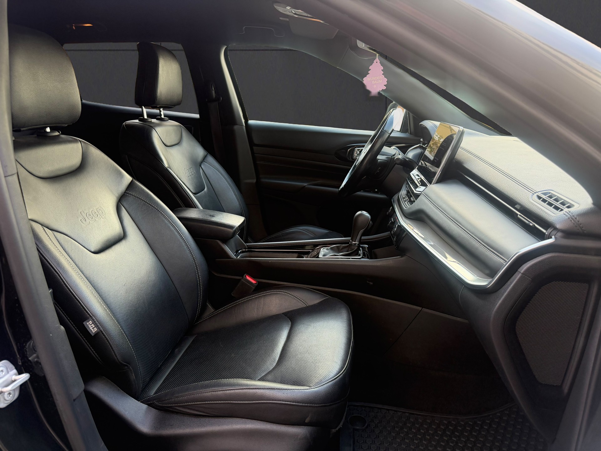 JEEP Compass 4x2 1.3 Turbo S DKG-image-9