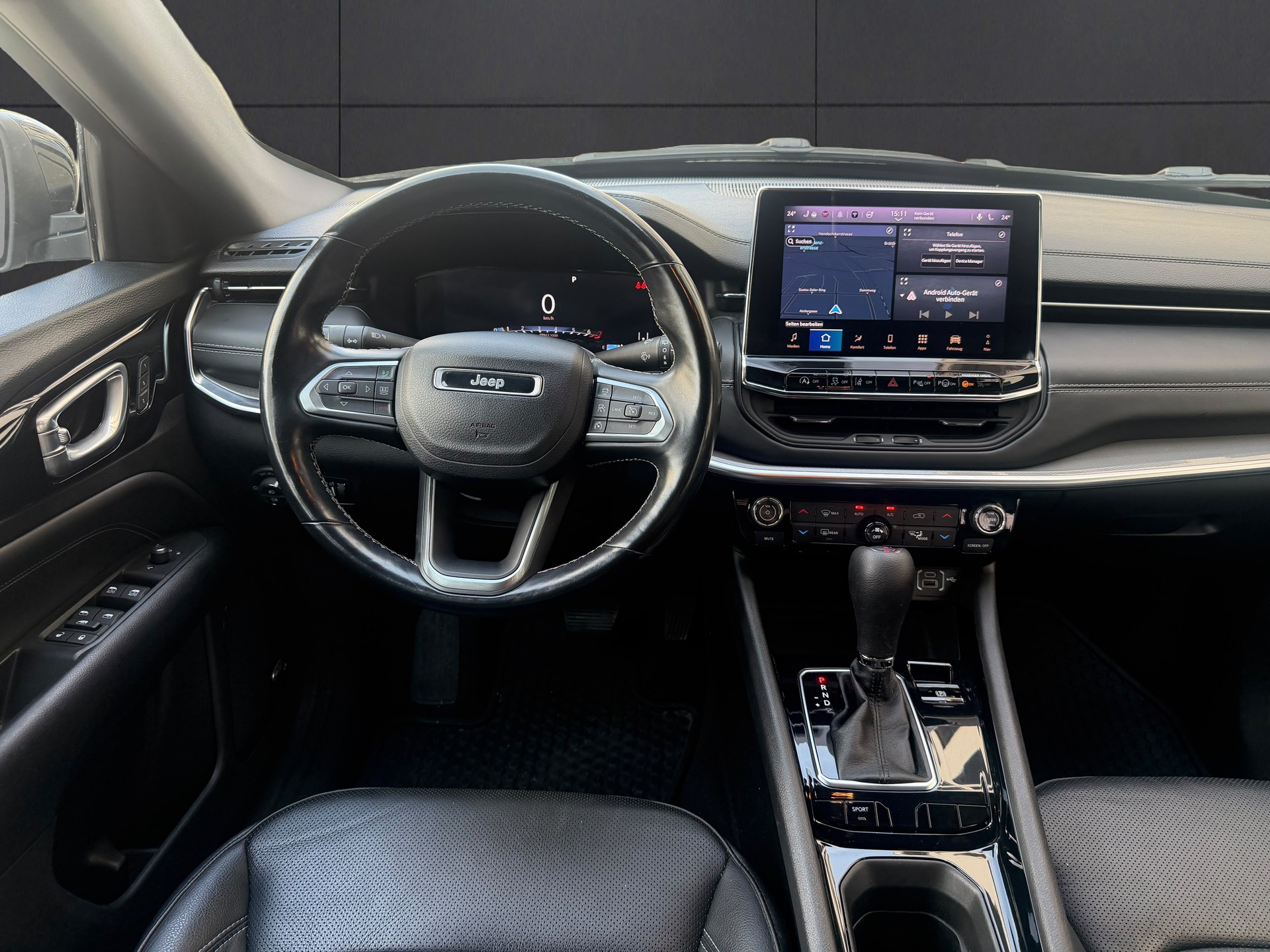 JEEP Compass 4x2 1.3 Turbo S DKG-image-17