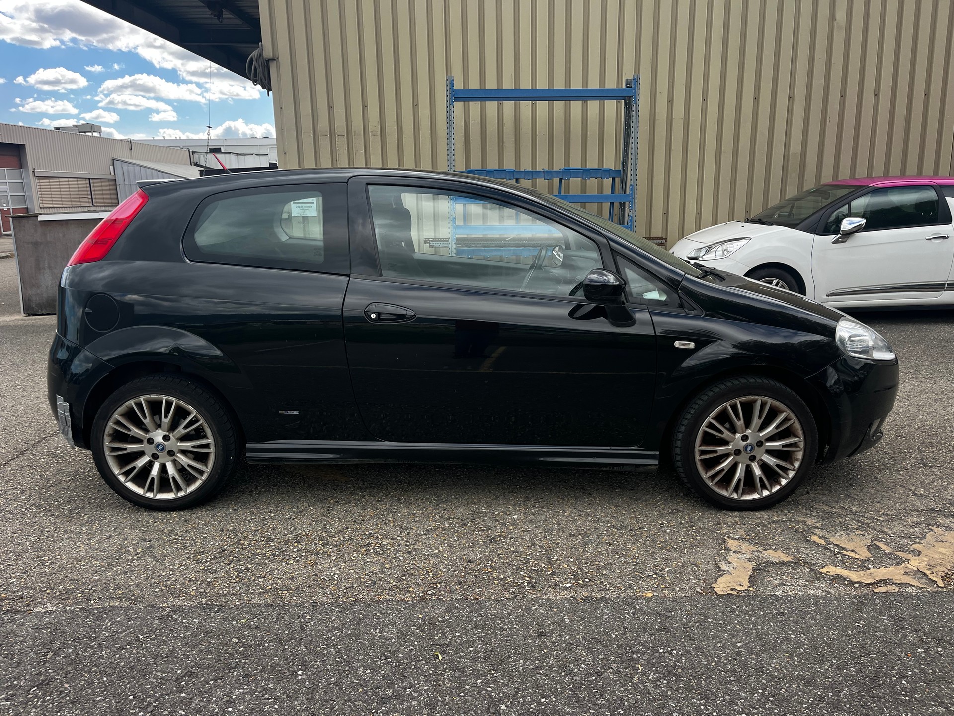 FIAT Punto 1.4 16V Freestyle-image-5
