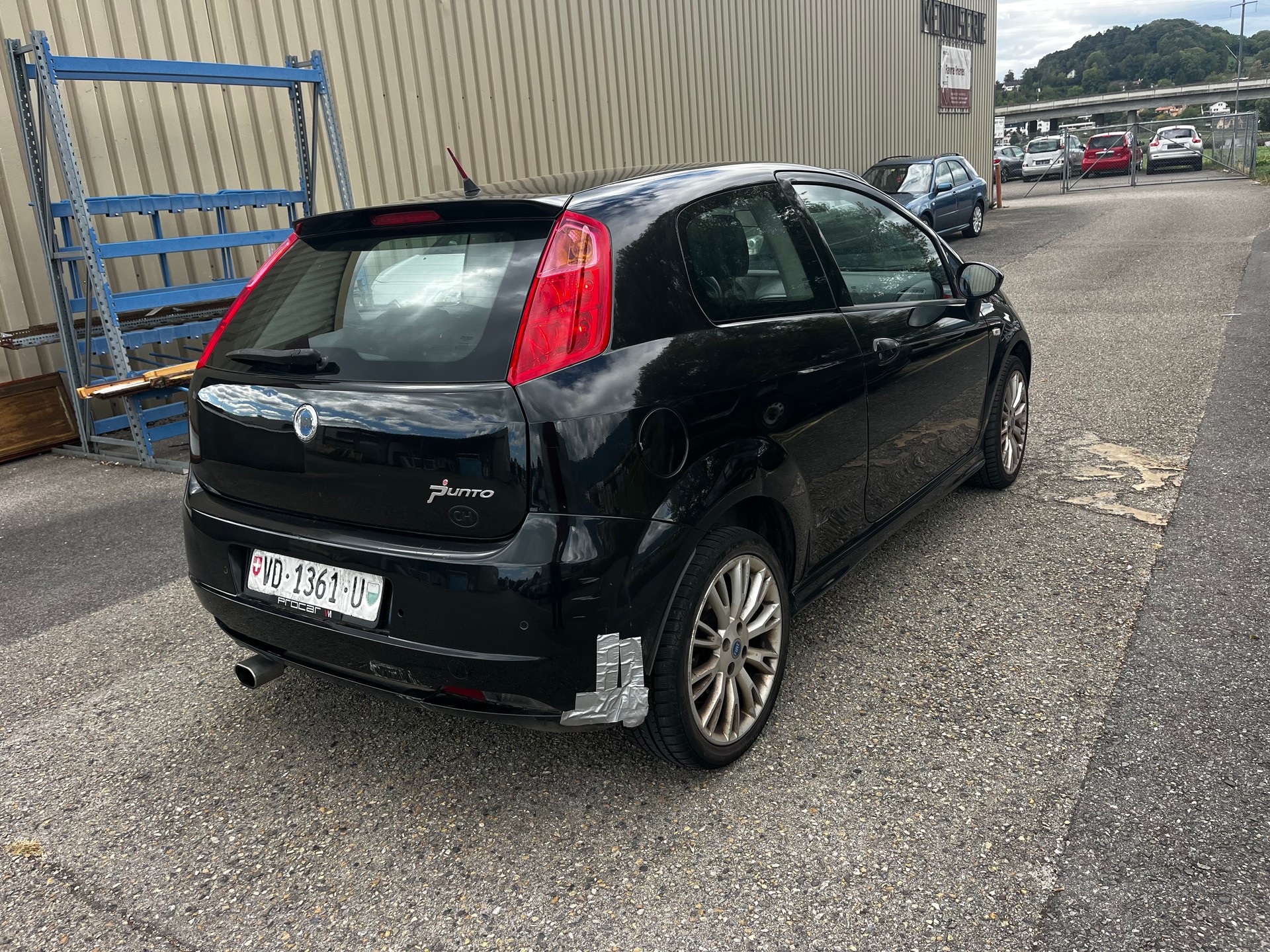 FIAT Punto 1.4 16V Freestyle-image-4