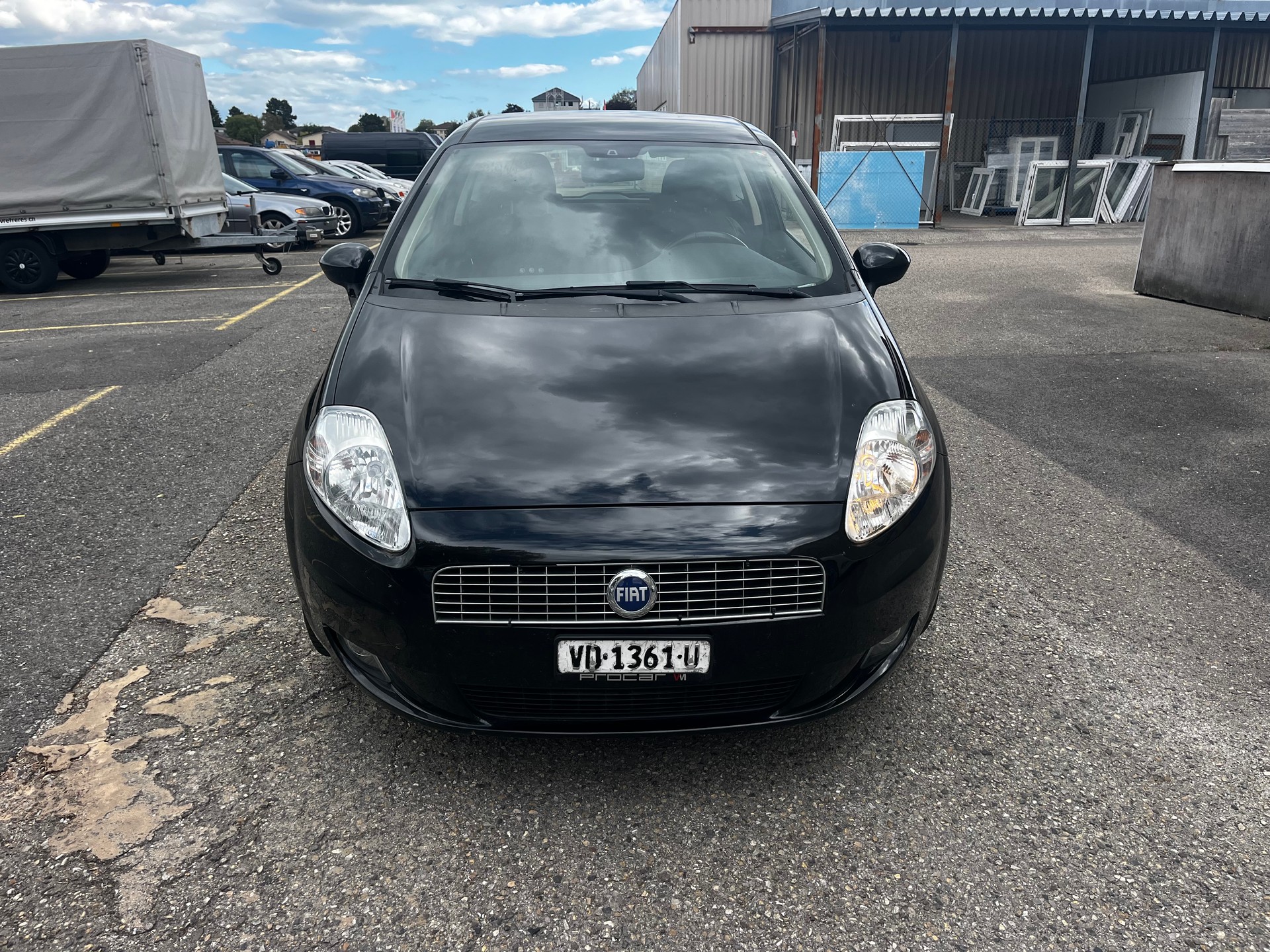 FIAT Punto 1.4 16V Freestyle-image-1
