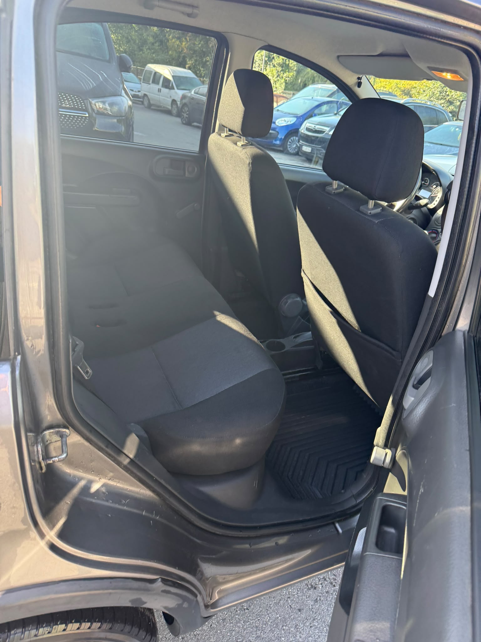 FIAT Panda 1.3 16V JTD Climbing 4x4-image-12