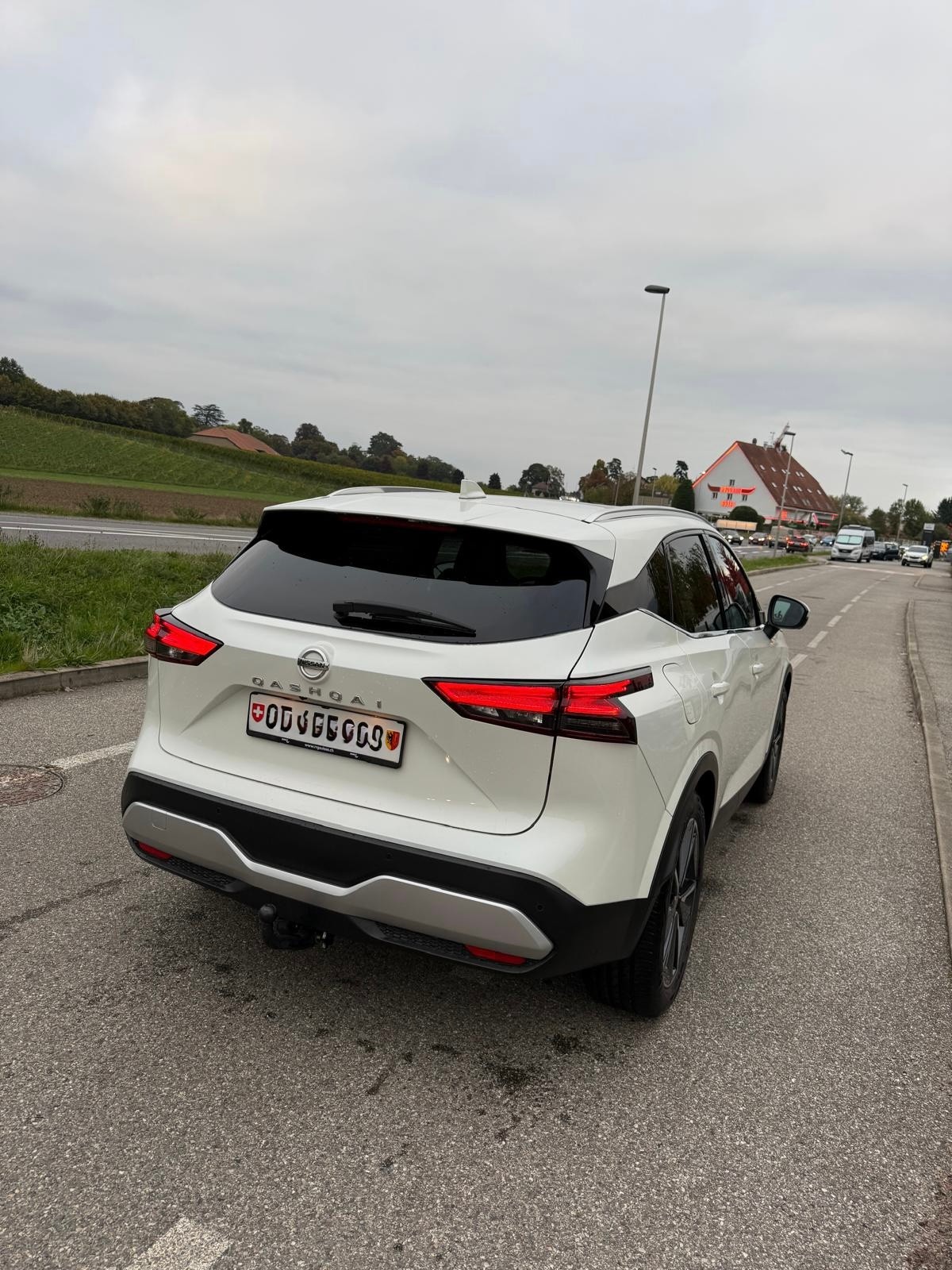 NISSAN Qashqai 1.3 DIG-T MHEV Tekna Xtronic 4x4-image-7