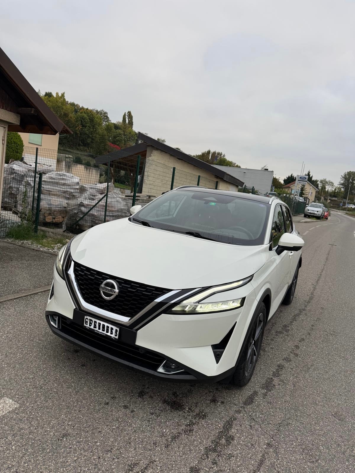 NISSAN Qashqai 1.3 DIG-T MHEV Tekna Xtronic 4x4-image-3