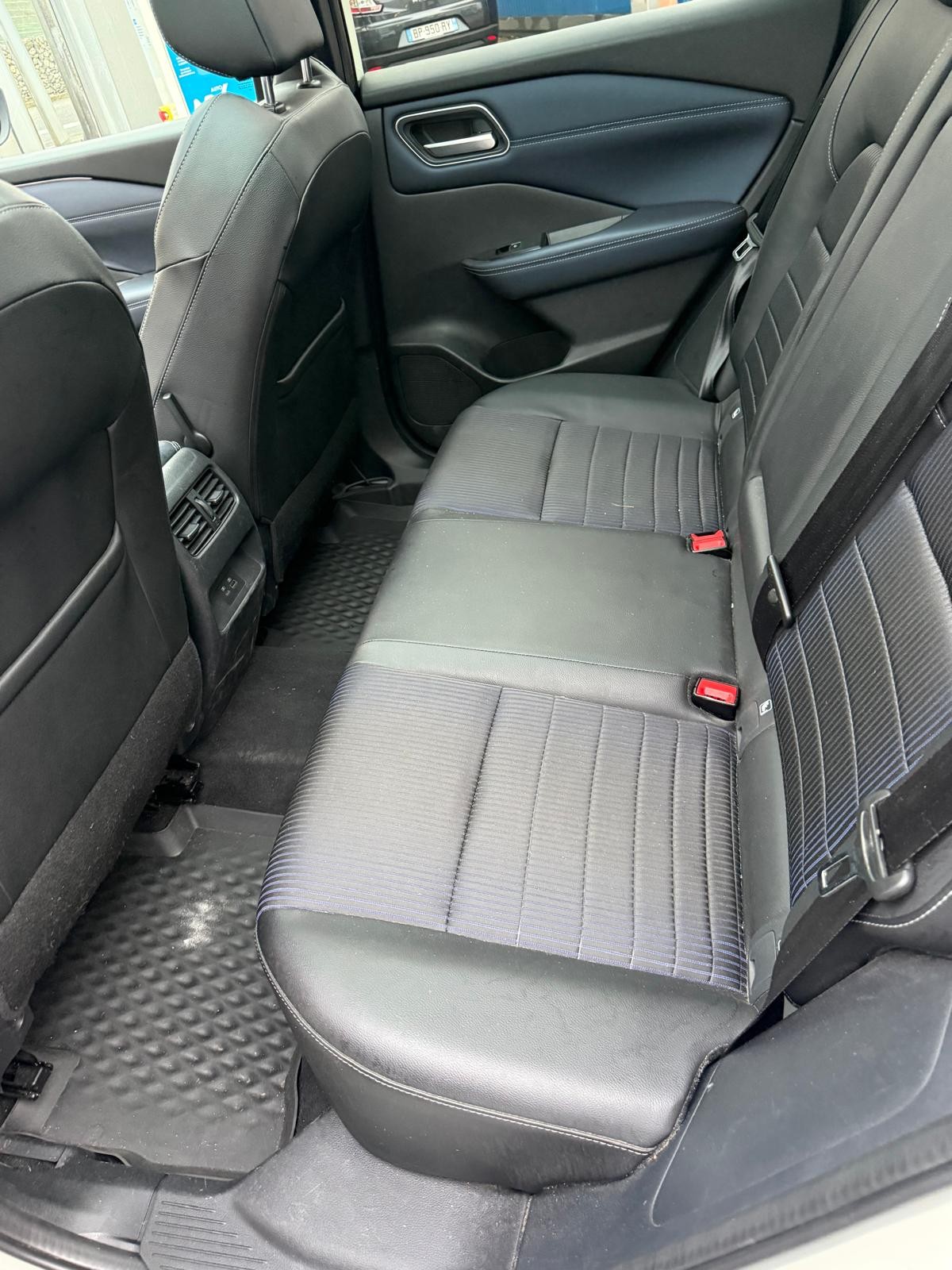 NISSAN Qashqai 1.3 DIG-T MHEV Tekna Xtronic 4x4-image-13