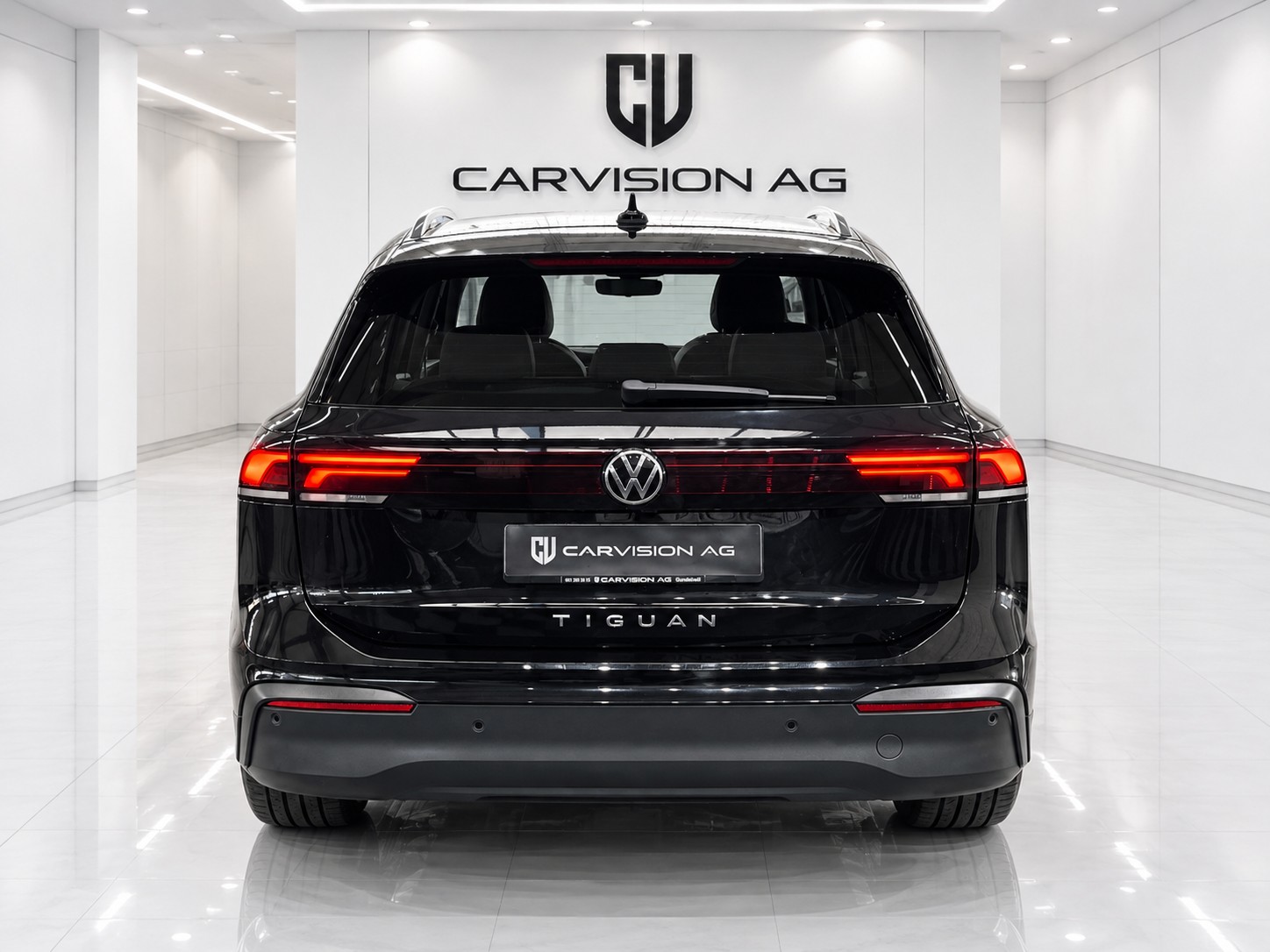 VW Tiguan 2.0 TDI SCR Life DSG-image-5