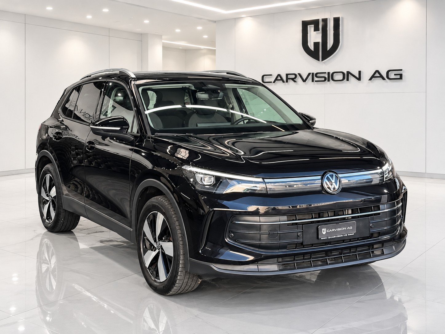 VW Tiguan 2.0 TDI SCR Life DSG-image-2