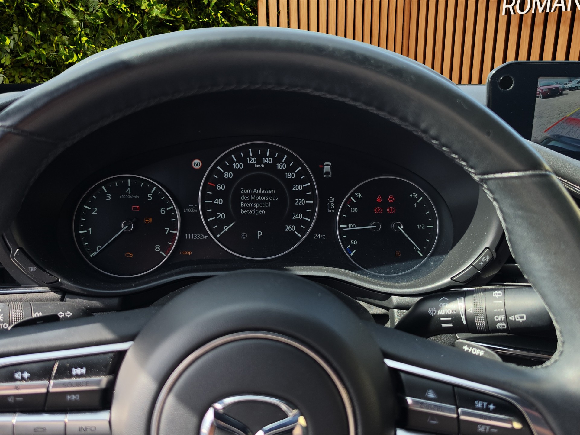MAZDA 3 Hatchback SKYACTIV-X M Hybrid 180 Revolution Automat-image-9
