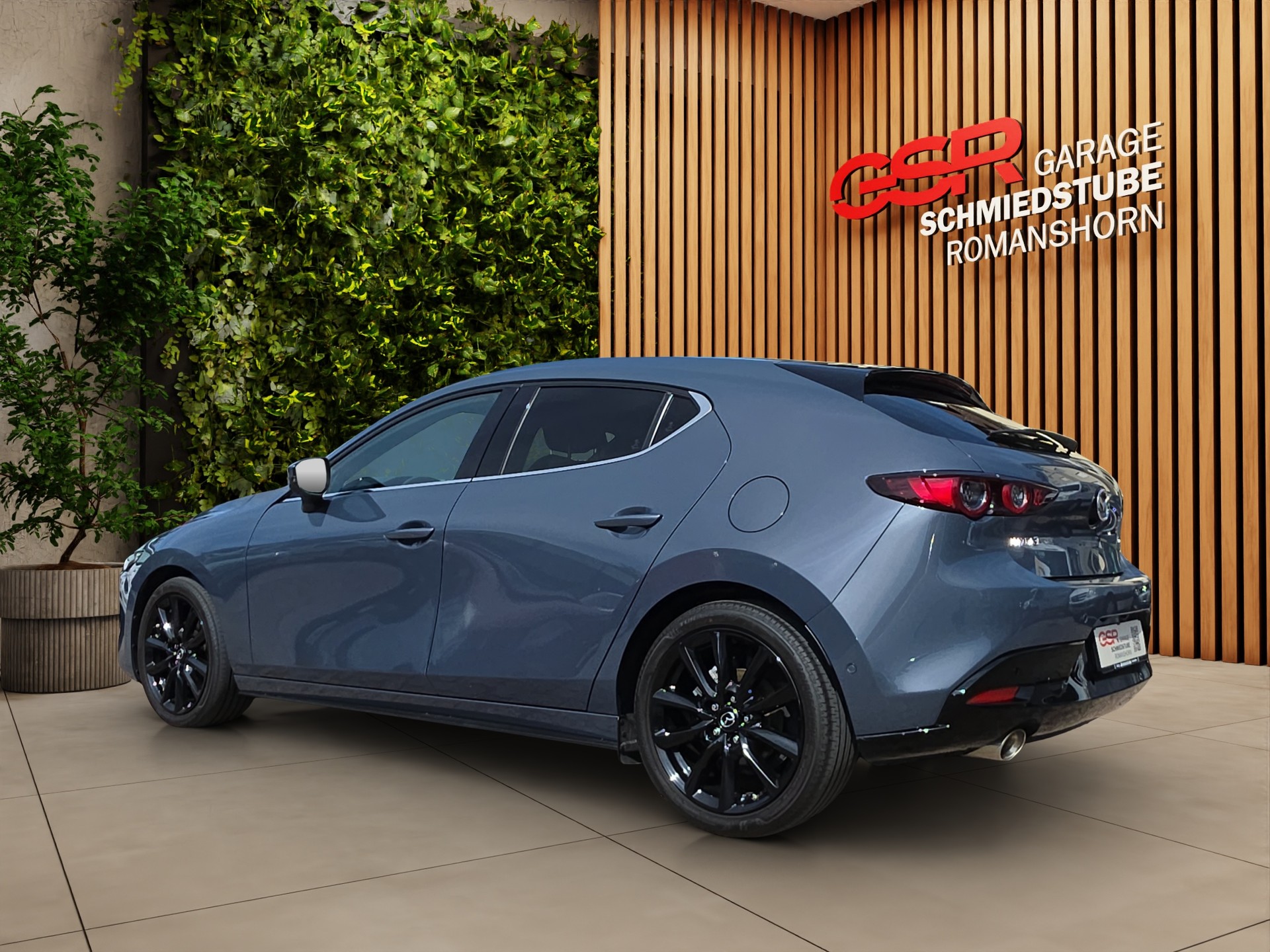 MAZDA 3 Hatchback SKYACTIV-X M Hybrid 180 Revolution Automat-image-2
