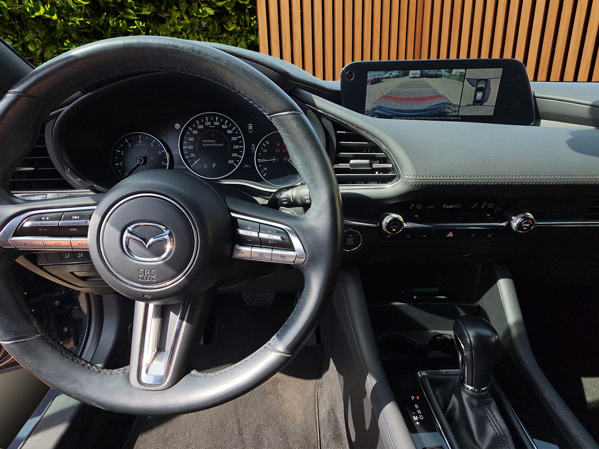 MAZDA 3 Hatchback SKYACTIV-X M Hybrid 180 Revolution Automat-image-10