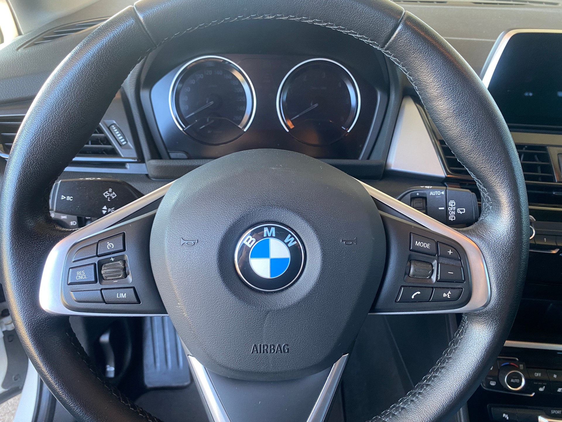 BMW 216d Gran Tourer DKG-image-9