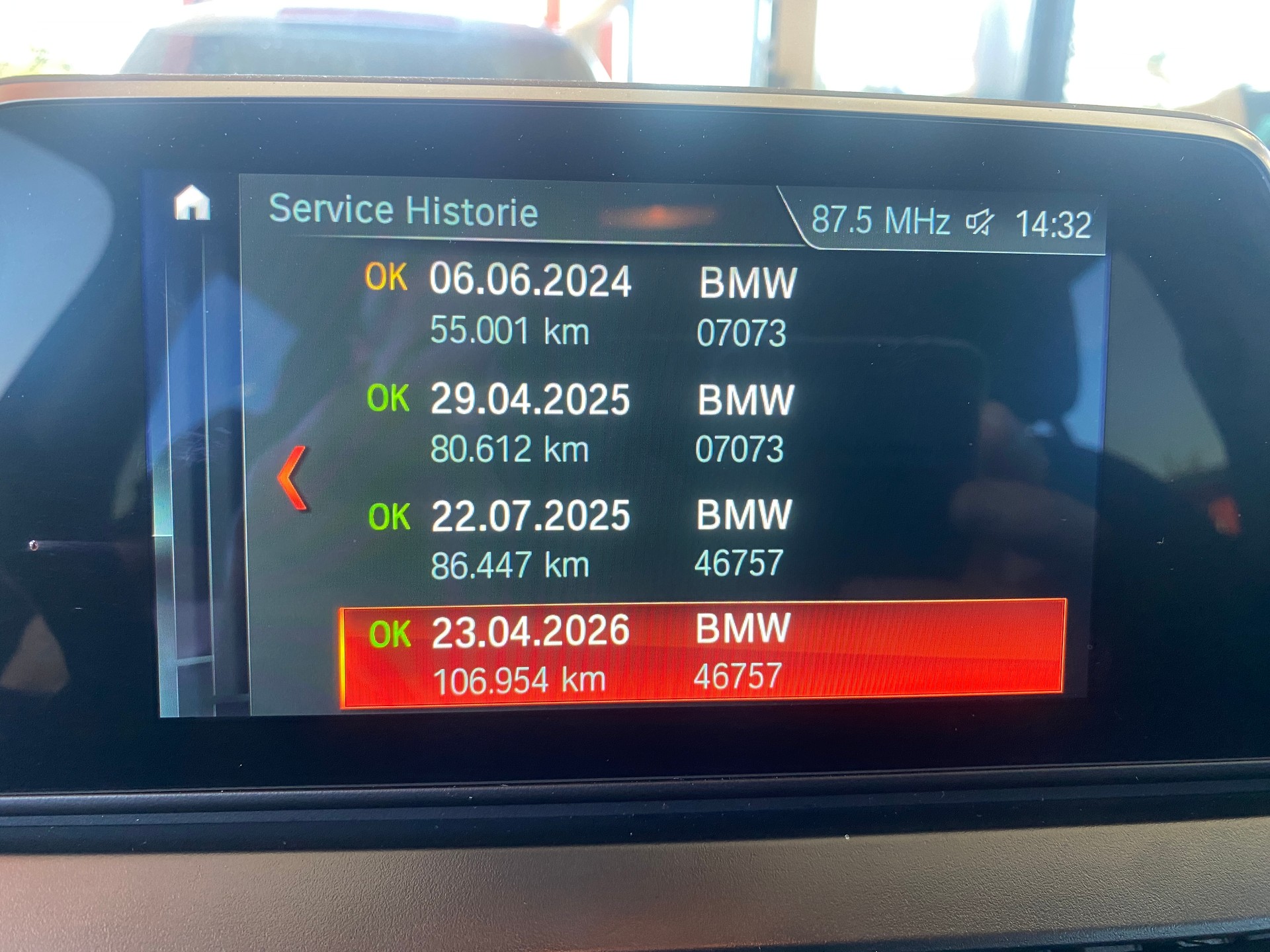 BMW 216d Gran Tourer DKG-image-18