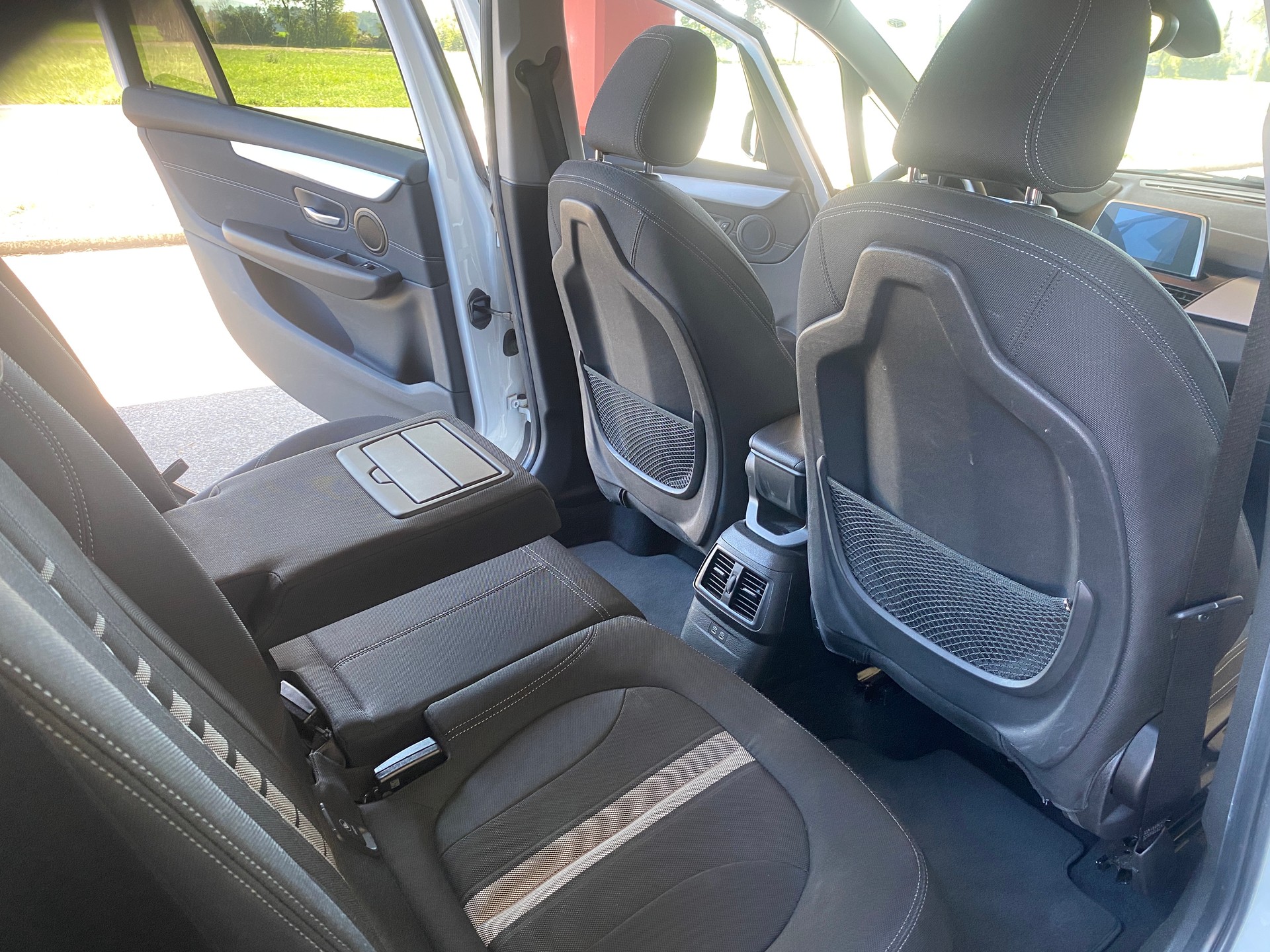 BMW 216d Gran Tourer DKG-image-7