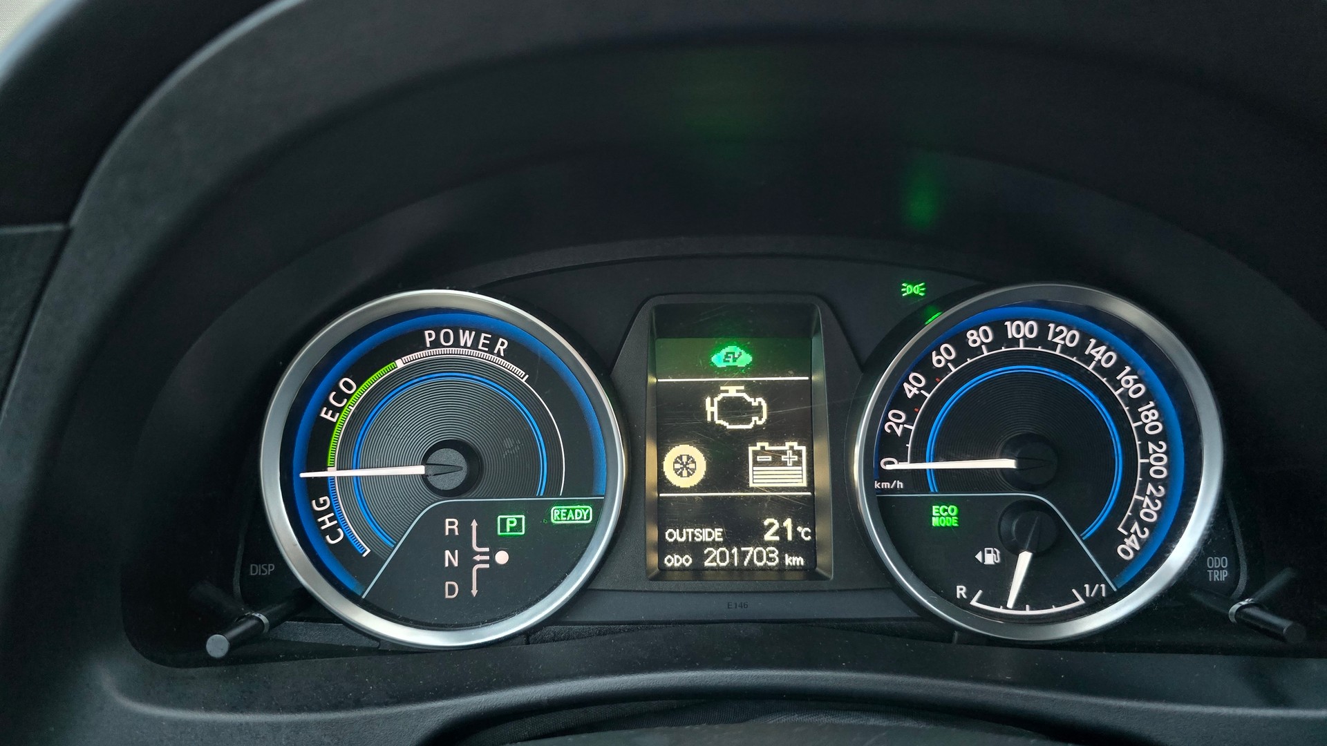 TOYOTA Auris 1.8 16V HSD Linea Trend-image-20