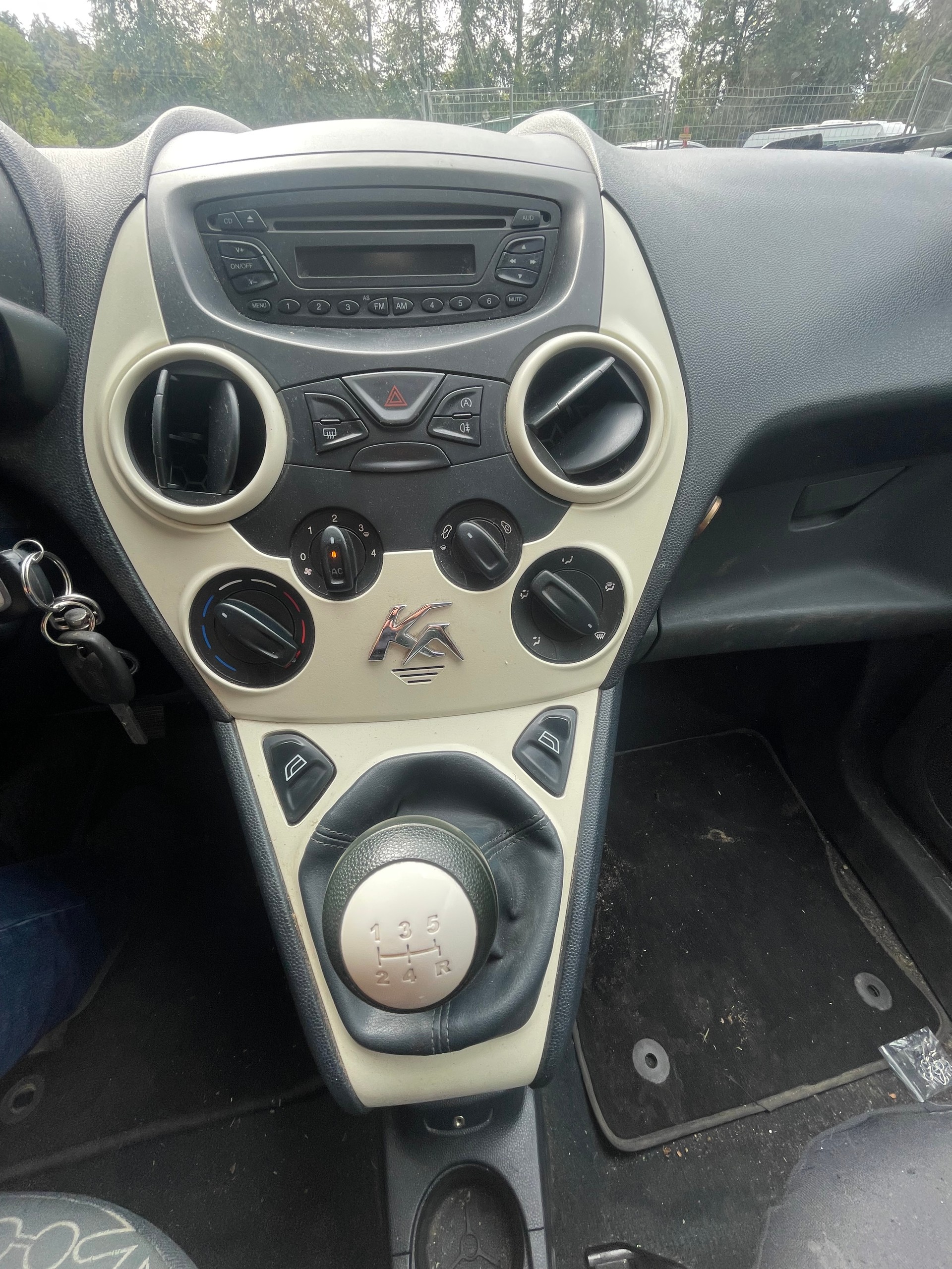 FORD KA 1.2i-image-3