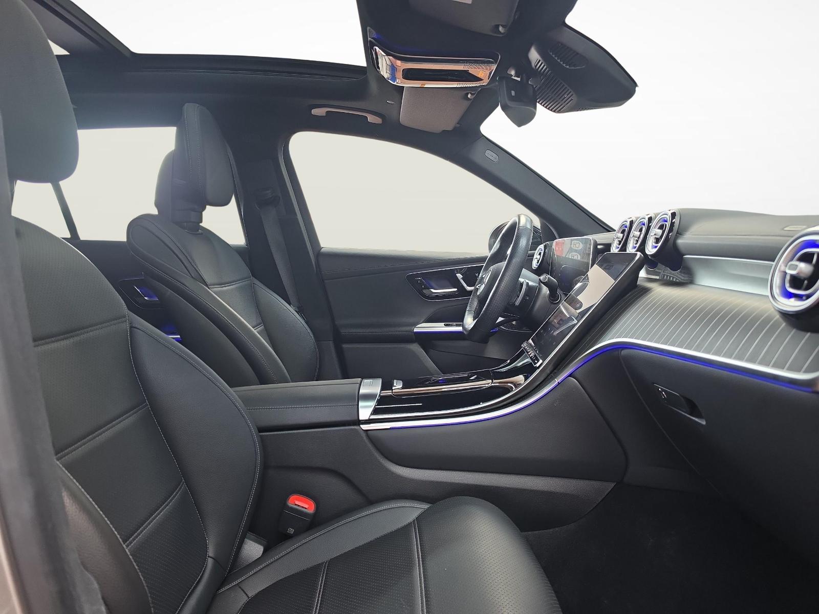MERCEDES-BENZ GLC 400 e 4MATIC AMG Line-image-10