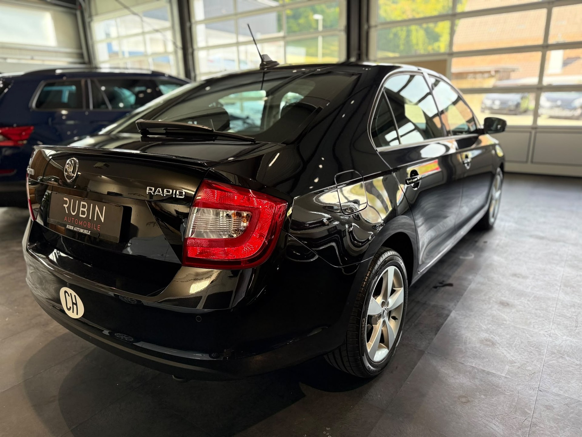 SKODA Rapid 1.4 TSI Elegance DSG-image-3