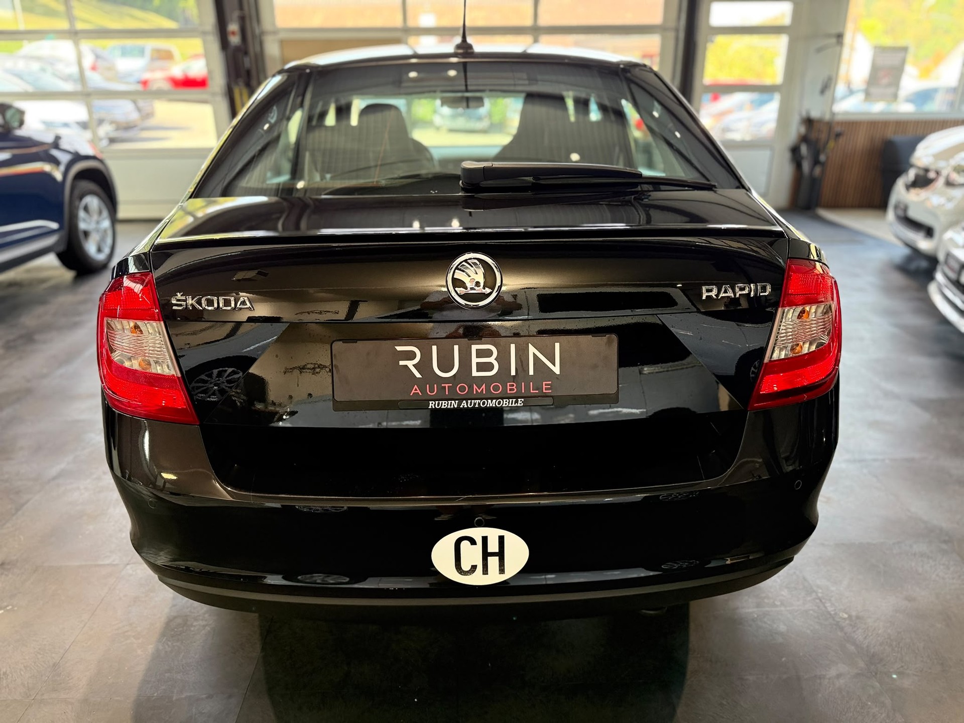 SKODA Rapid 1.4 TSI Elegance DSG-image-2