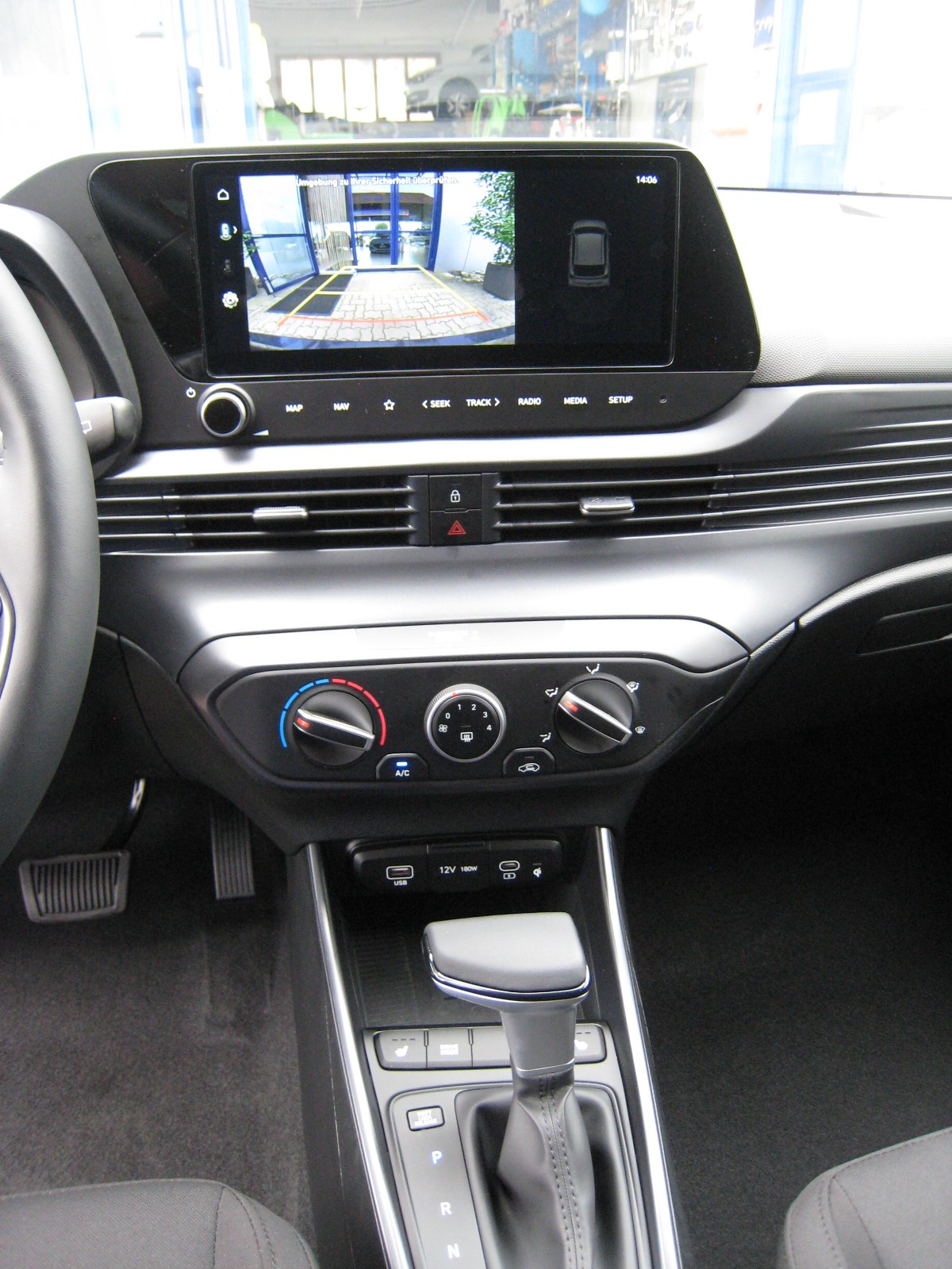 HYUNDAI i20 1.0 T-GDi Amplia GO! DCT-image-8