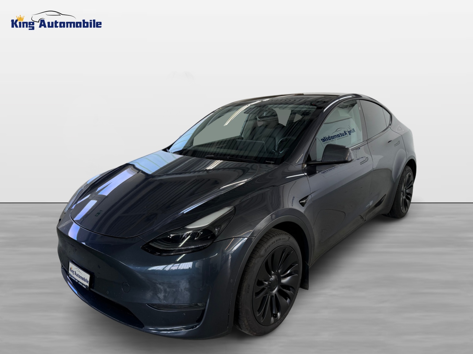TESLA Model Y Long Range | CH-Auto | Frisch MFK | AHK 1600kg. | Tesla Batteriegarantie | inkl. Batteriezertifikat |-image-1