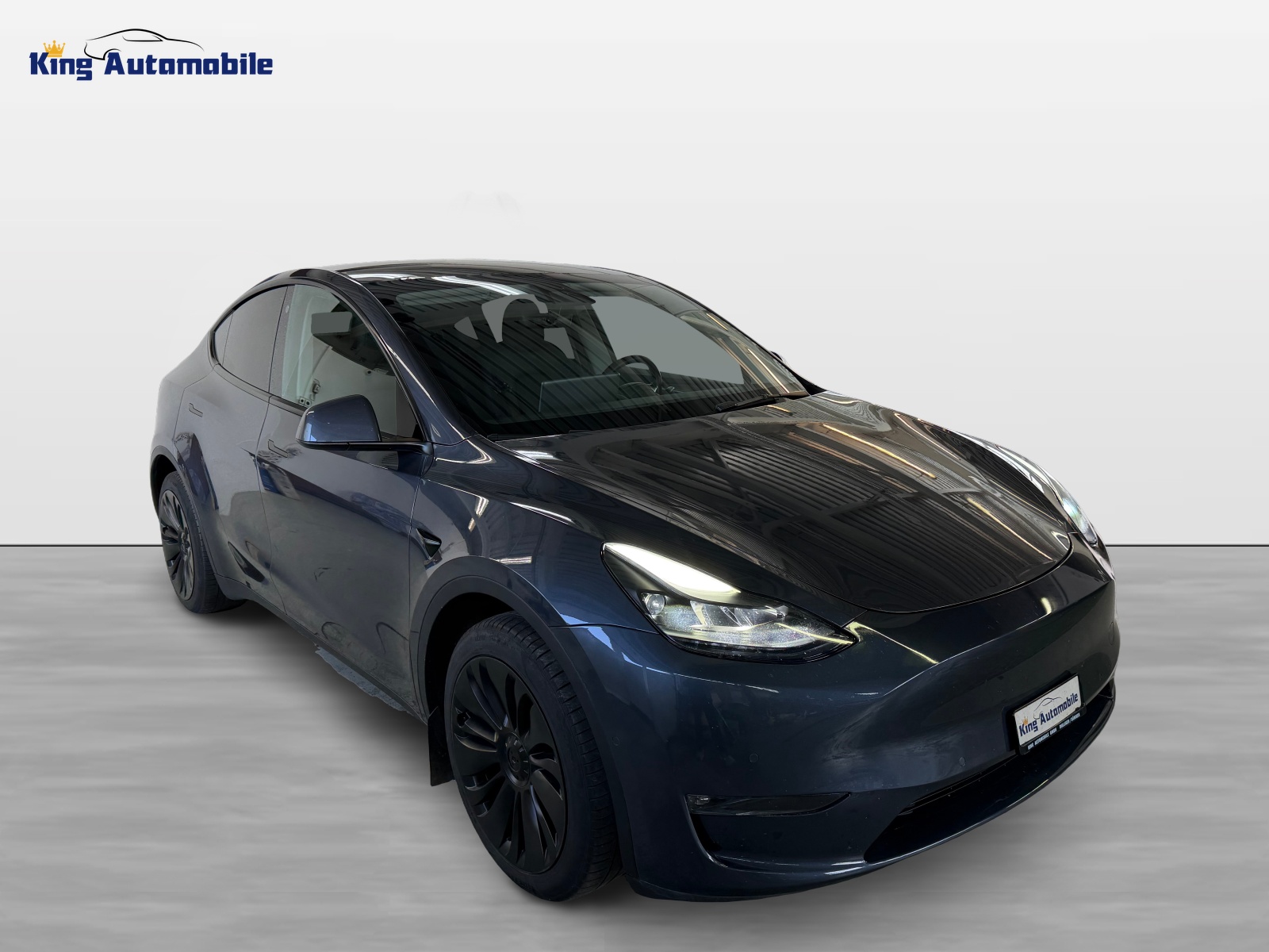 TESLA Model Y Long Range | CH-Auto | Frisch MFK | AHK 1600kg. | Tesla Batteriegarantie | inkl. Batteriezertifikat |-image-0