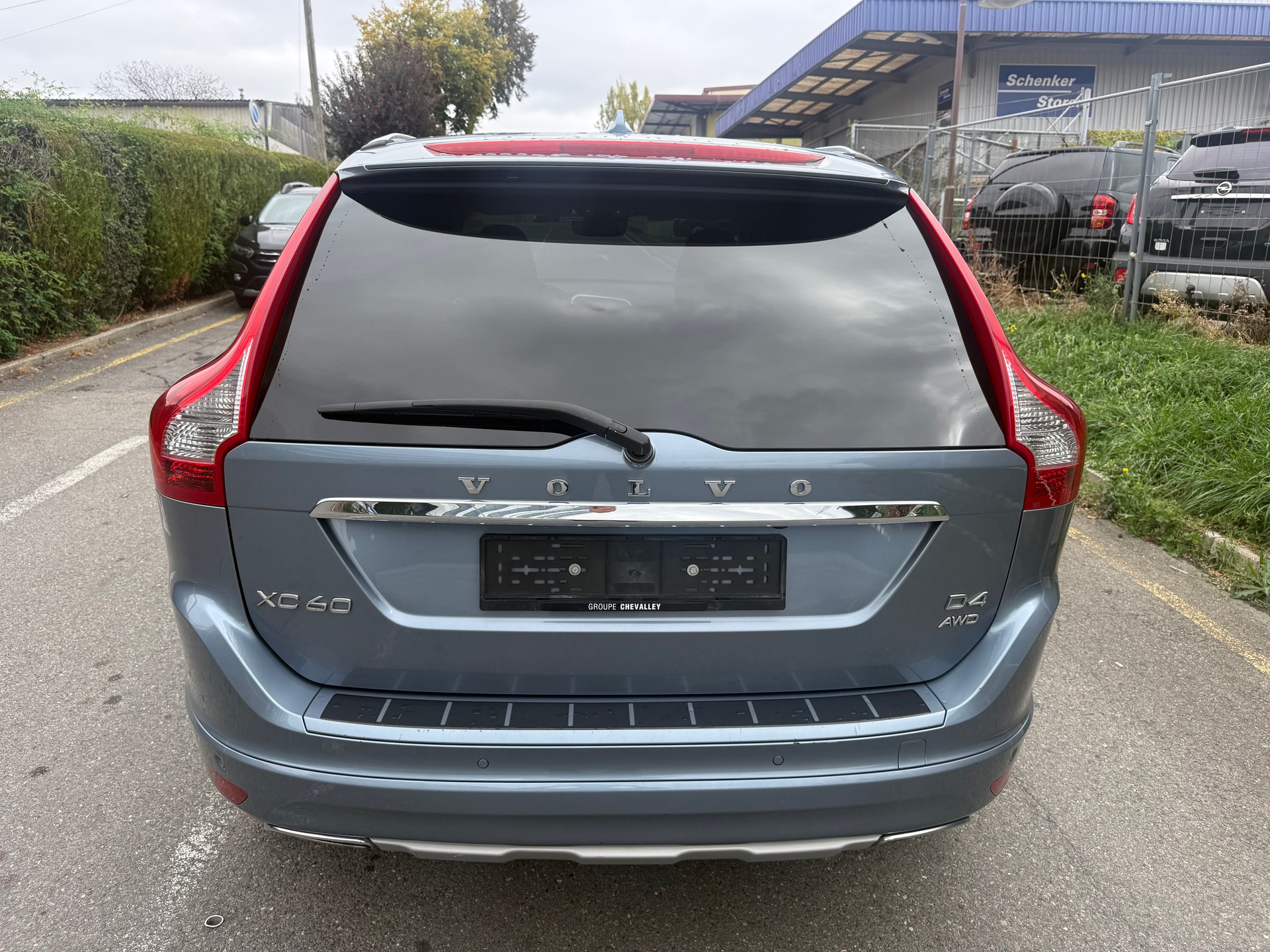VOLVO XC60 D4 AWD Executive Plus Geartronic-image-5