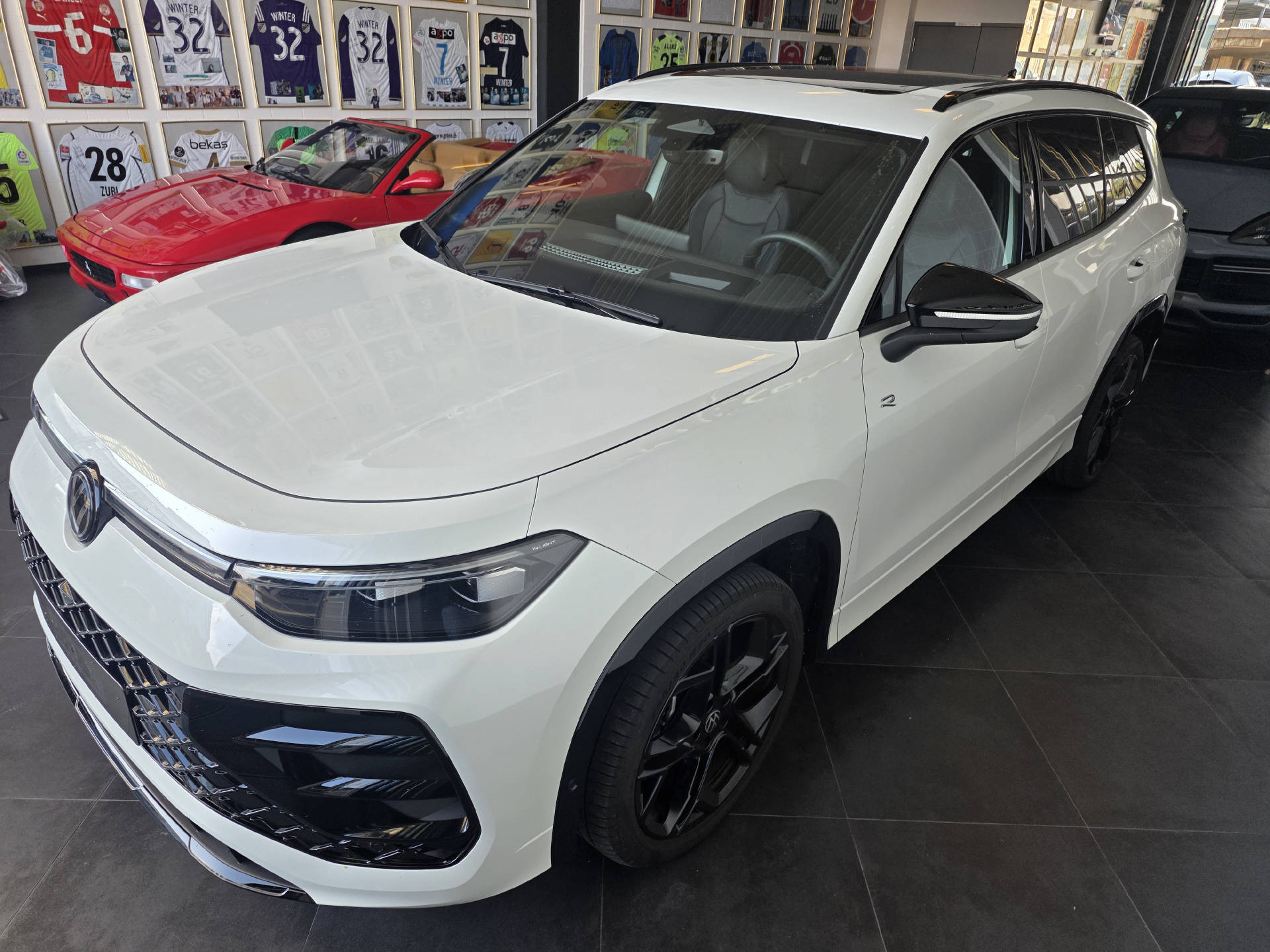 VW Tayron 2.0 TDI SCR R-Line DSG 4motion-image-2