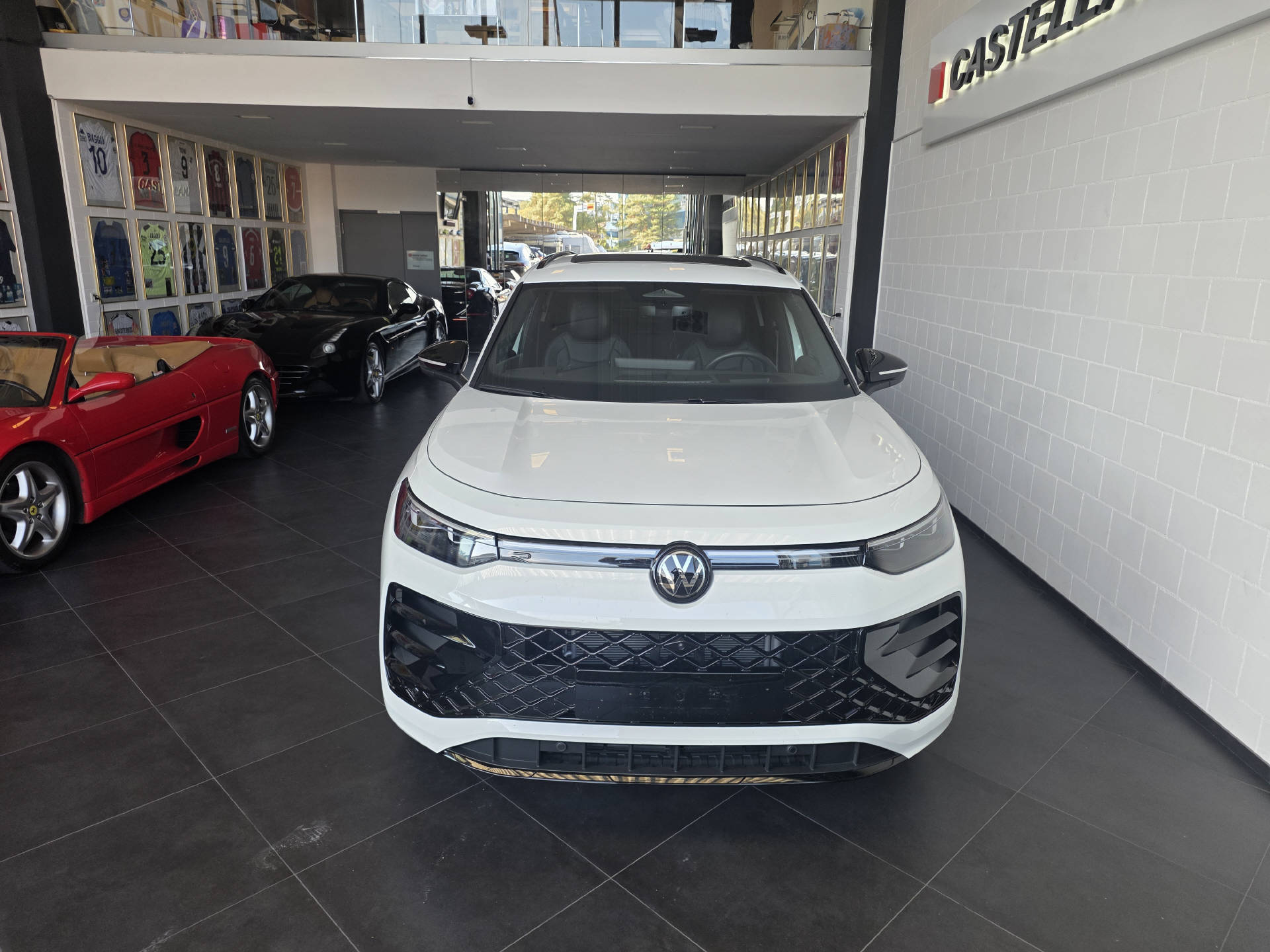 VW Tayron 2.0 TDI SCR R-Line DSG 4motion-image-1