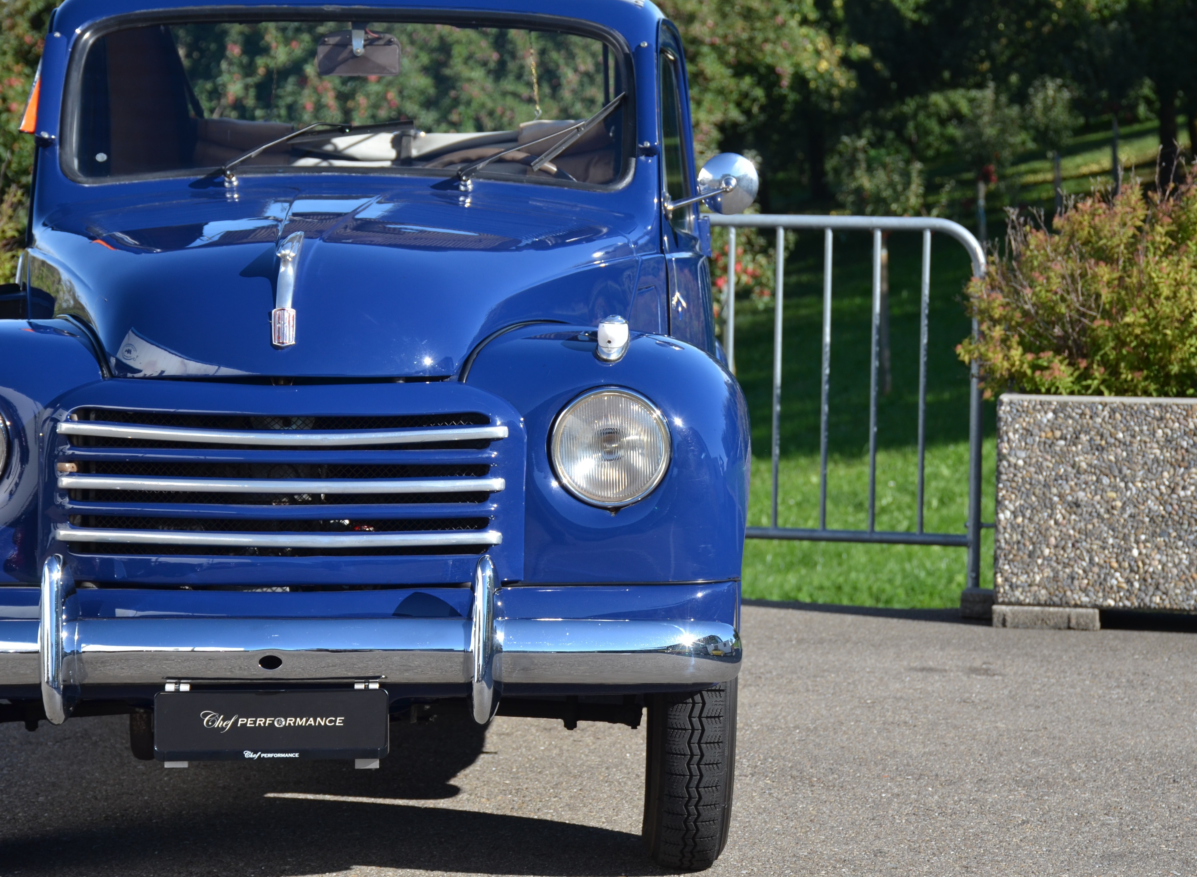 Car photo