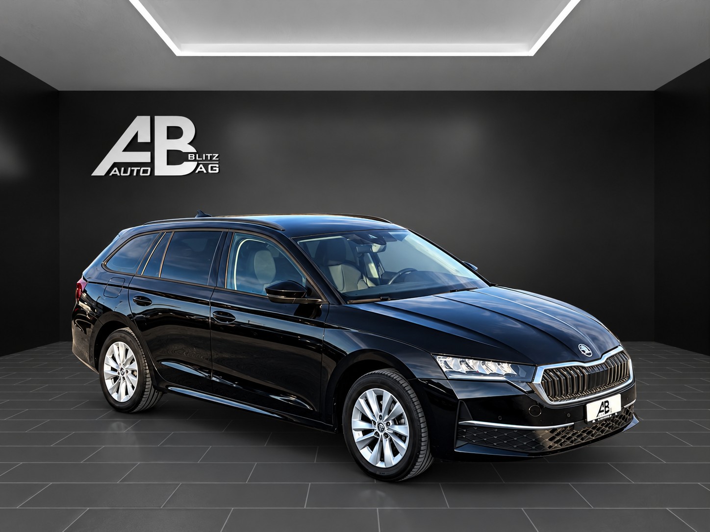SKODA Octavia Kombi 2.0 TDI DSG Selection mit 150 PS-image-5