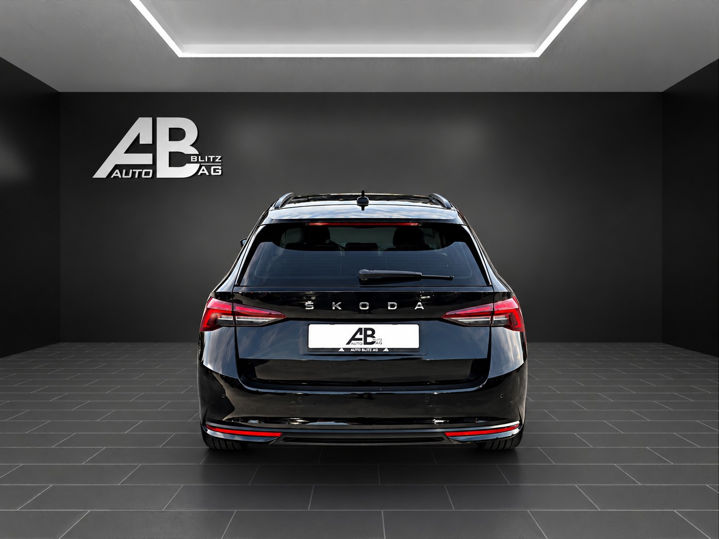 SKODA Octavia Kombi 2.0 TDI DSG Selection mit 150 PS-image-3