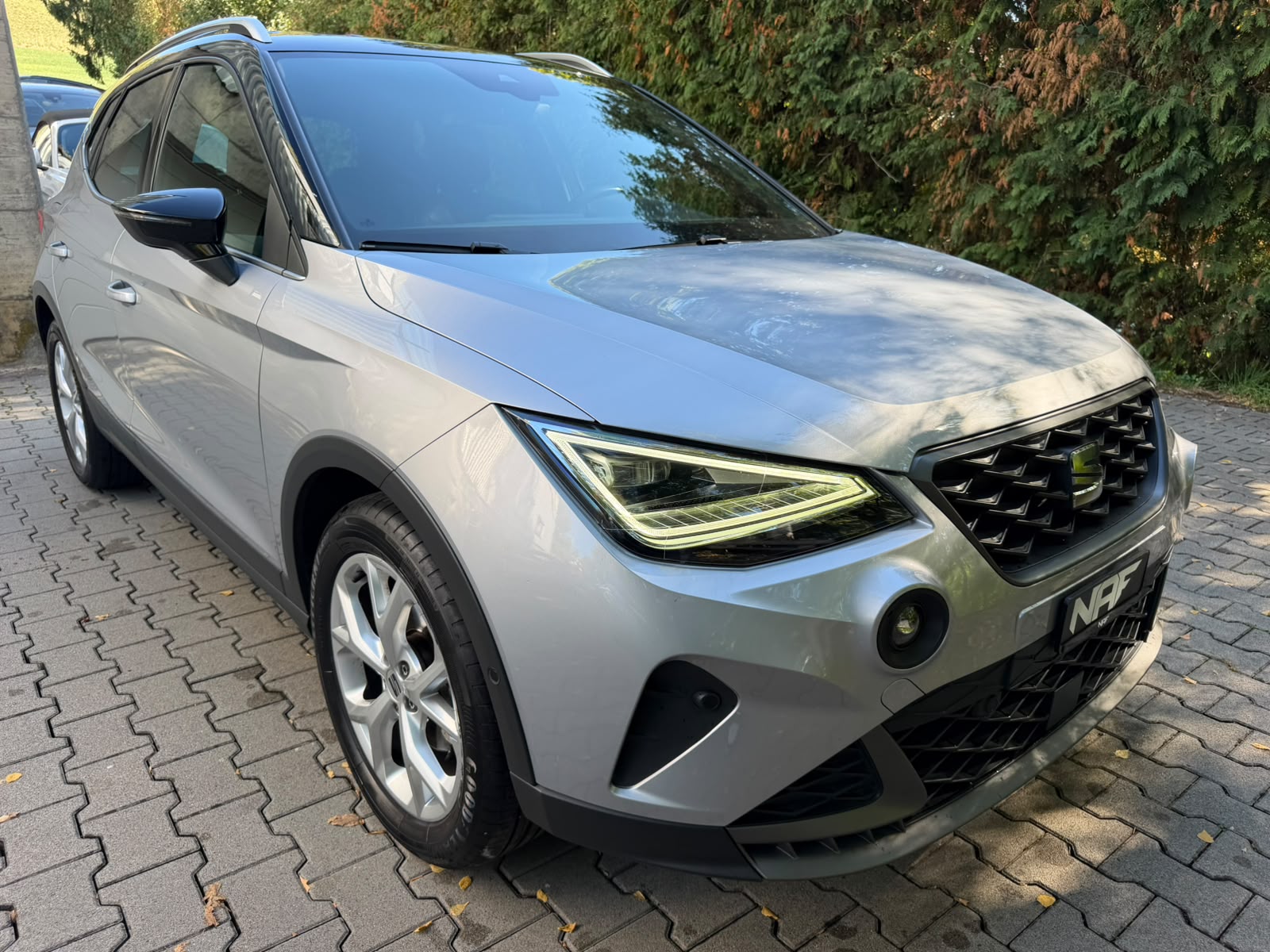 SEAT Arona 1.5 Eco TSI FR DSG-image-6
