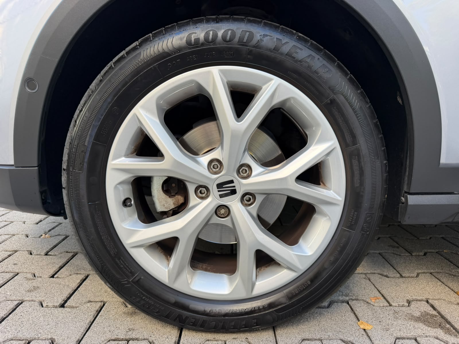 SEAT Arona 1.5 Eco TSI FR DSG-image-8