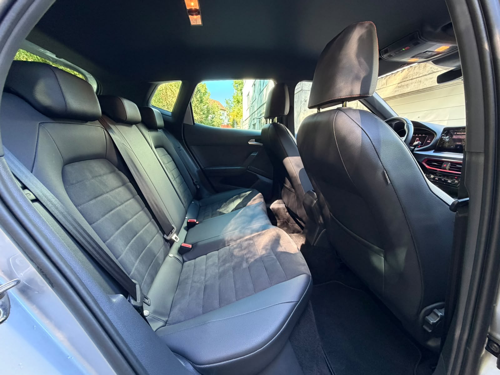 SEAT Arona 1.5 Eco TSI FR DSG-image-21