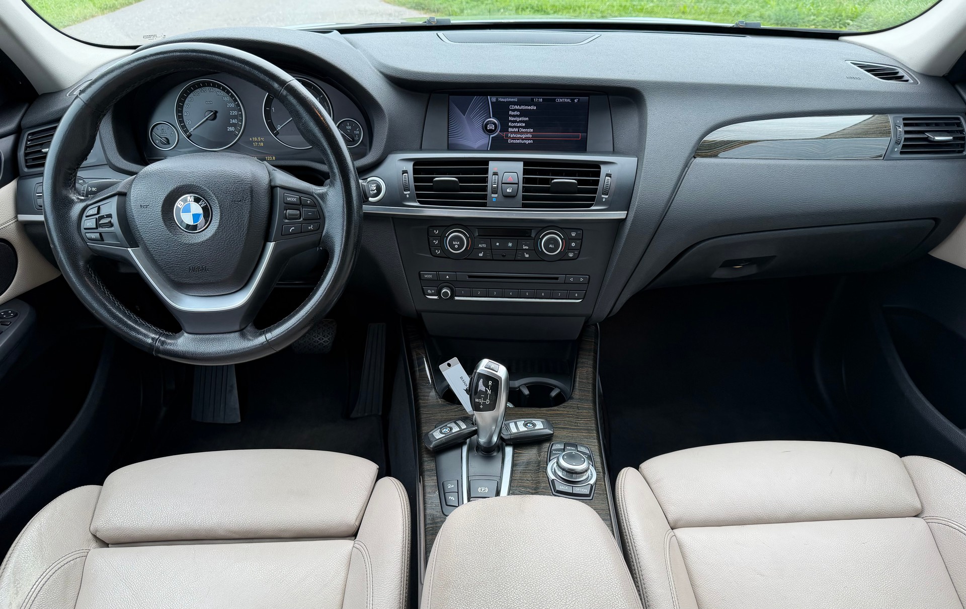 BMW X3 xDrive 20d Steptronic-image-12