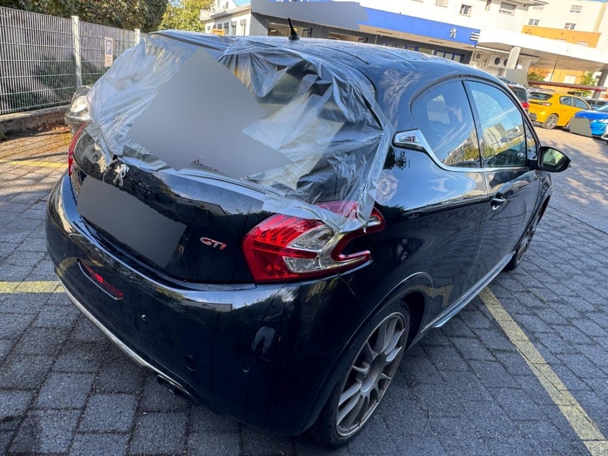 PEUGEOT 1.6 Turbo GTi-image-2