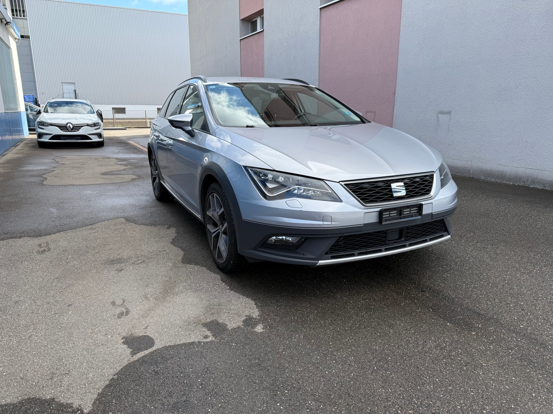 SEAT Leon ST 2.0 TSI FR DSG-image-6