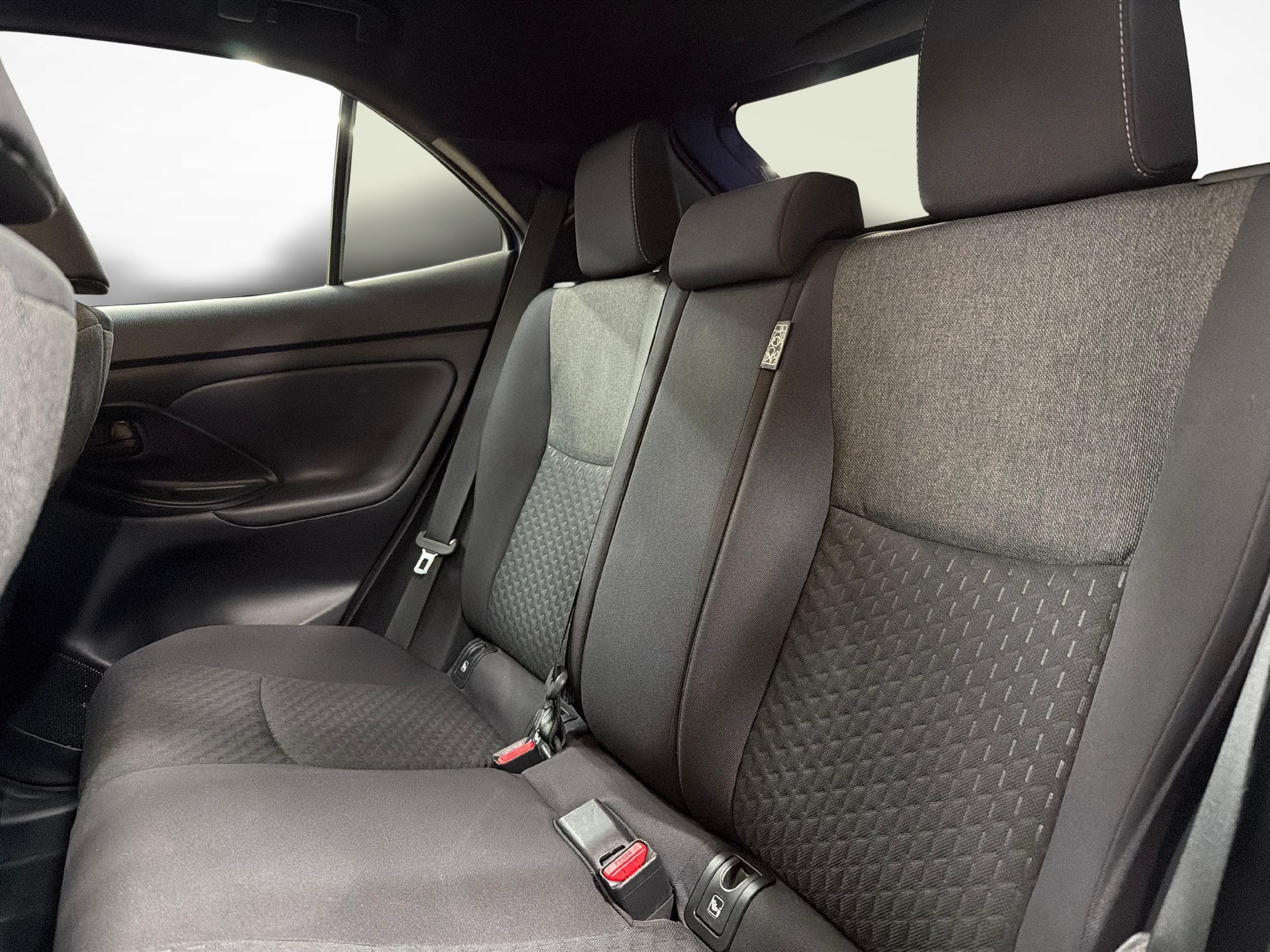 TOYOTA Yaris Cross 1.5 VVT-i HSD Trend AWD-i-image-10