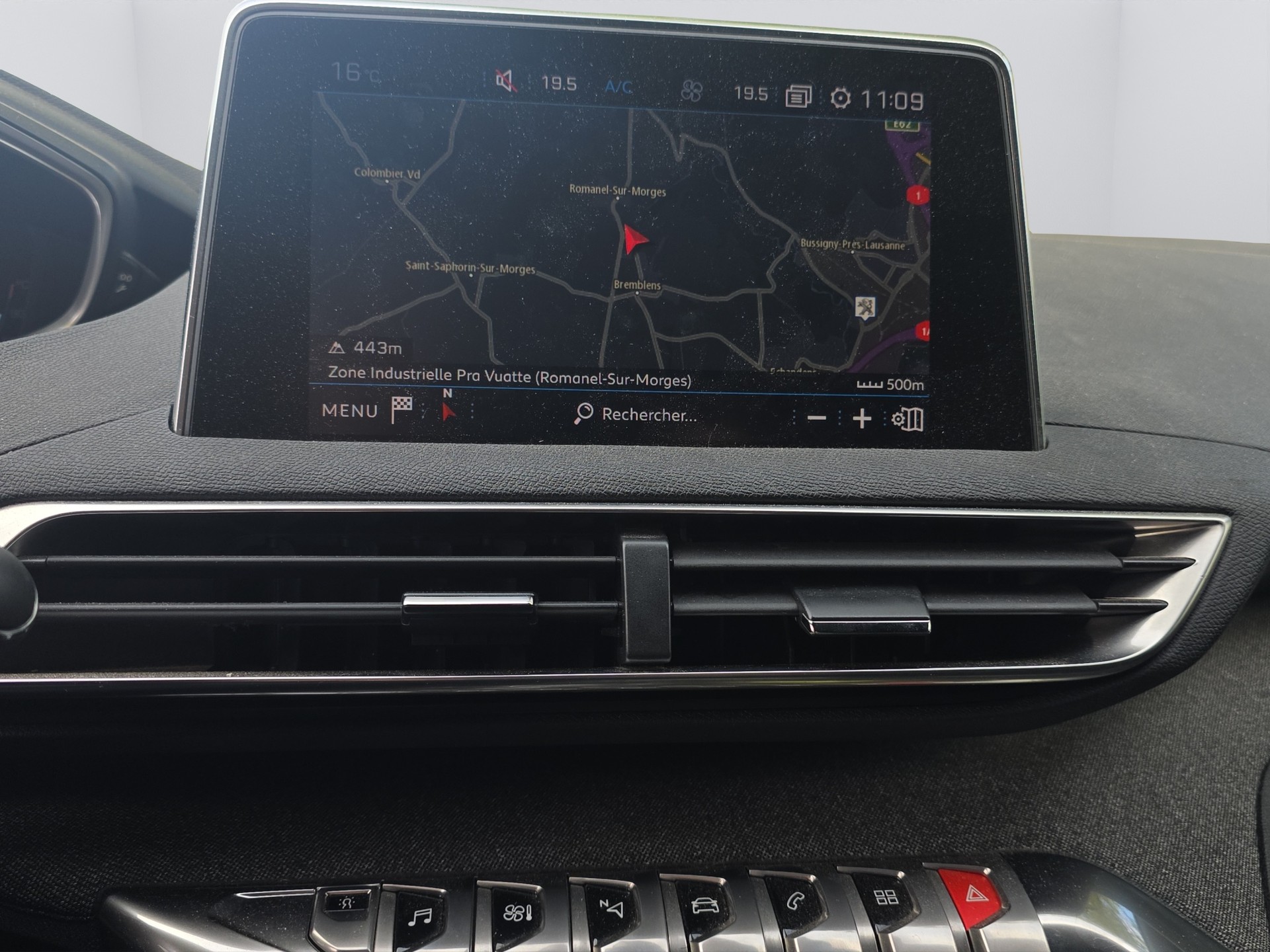 PEUGEOT 5008 1.6 BlueHDi GT Line ETA-image-14