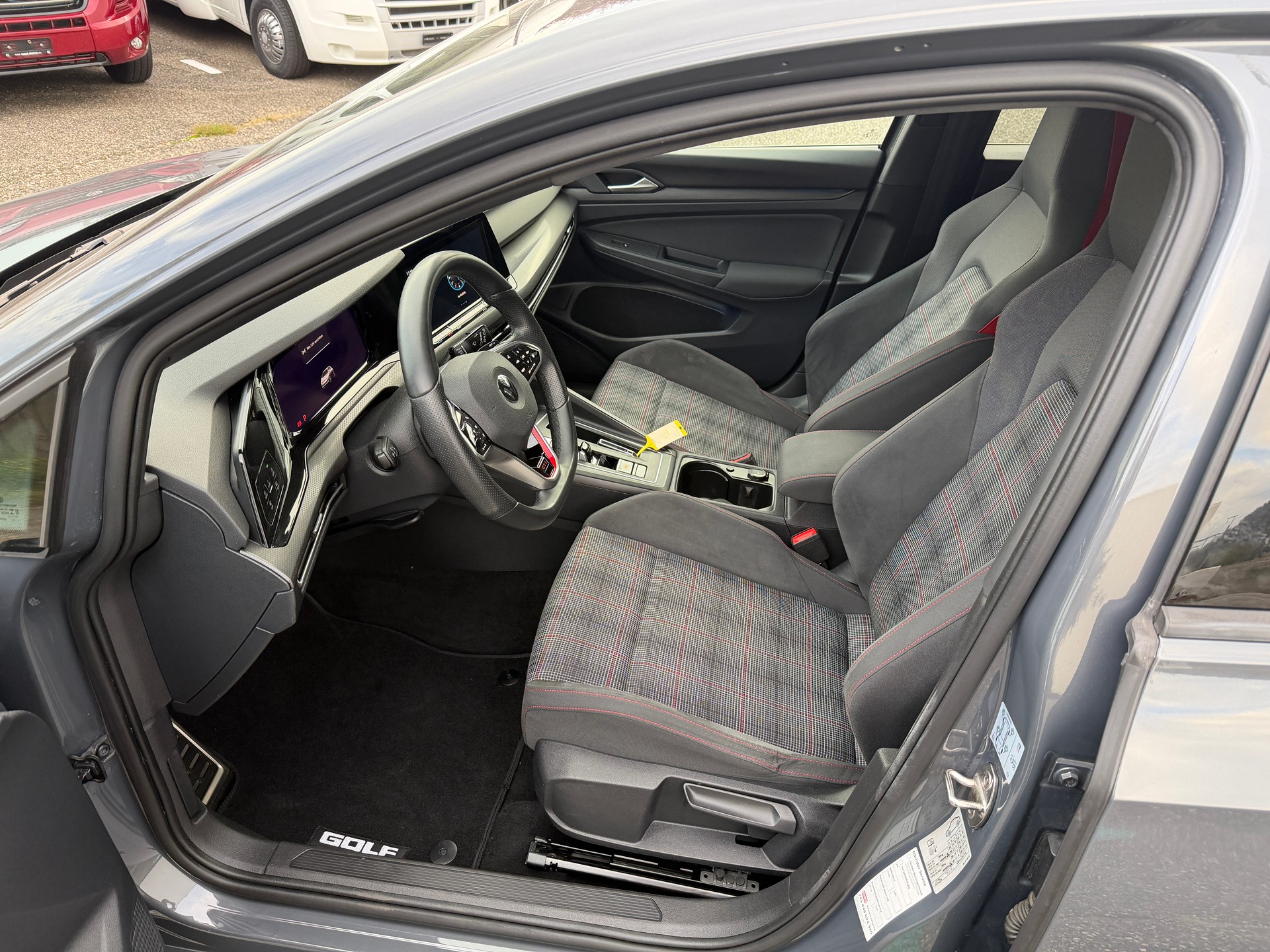 VW Golf 2.0 TSI GTI DSG-image-12