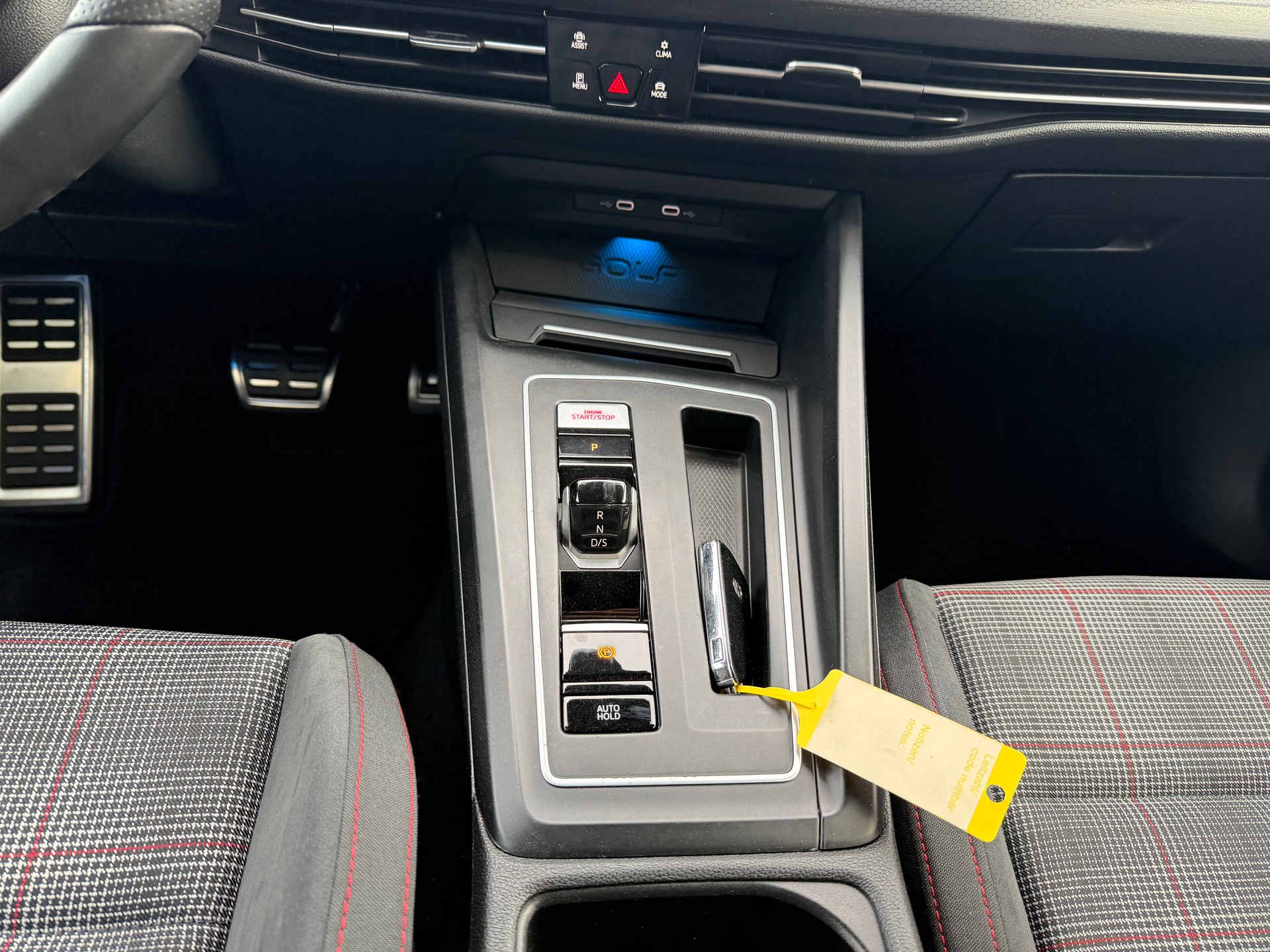 VW Golf 2.0 TSI GTI DSG-image-17