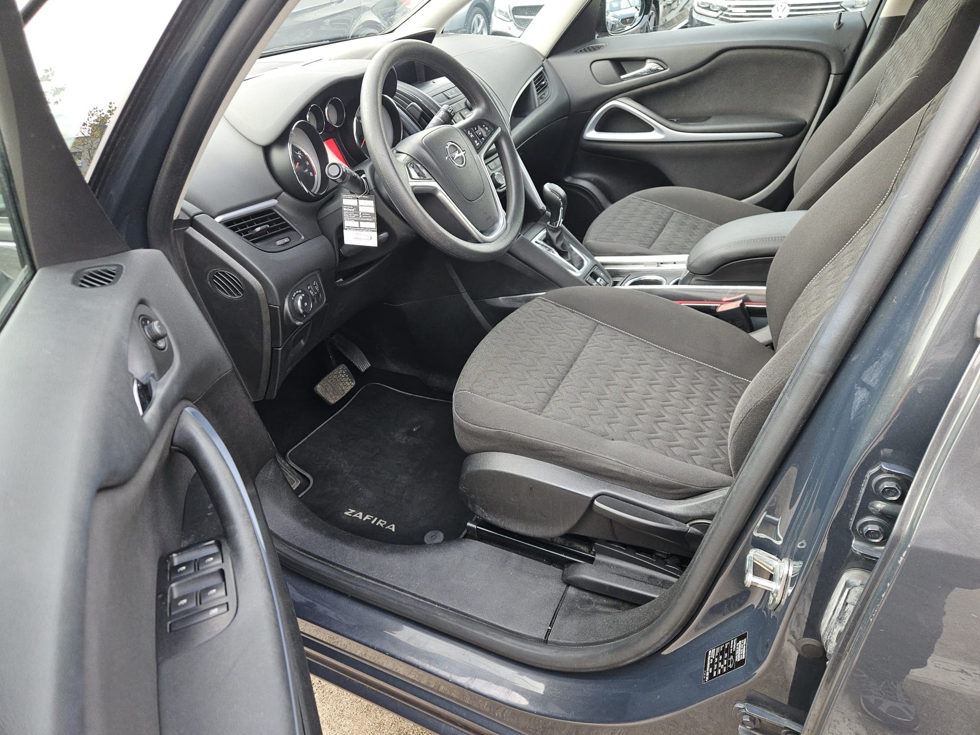 OPEL Zafira Tourer 1.6i 16V Turbo Active Ed. Aut.-image-10