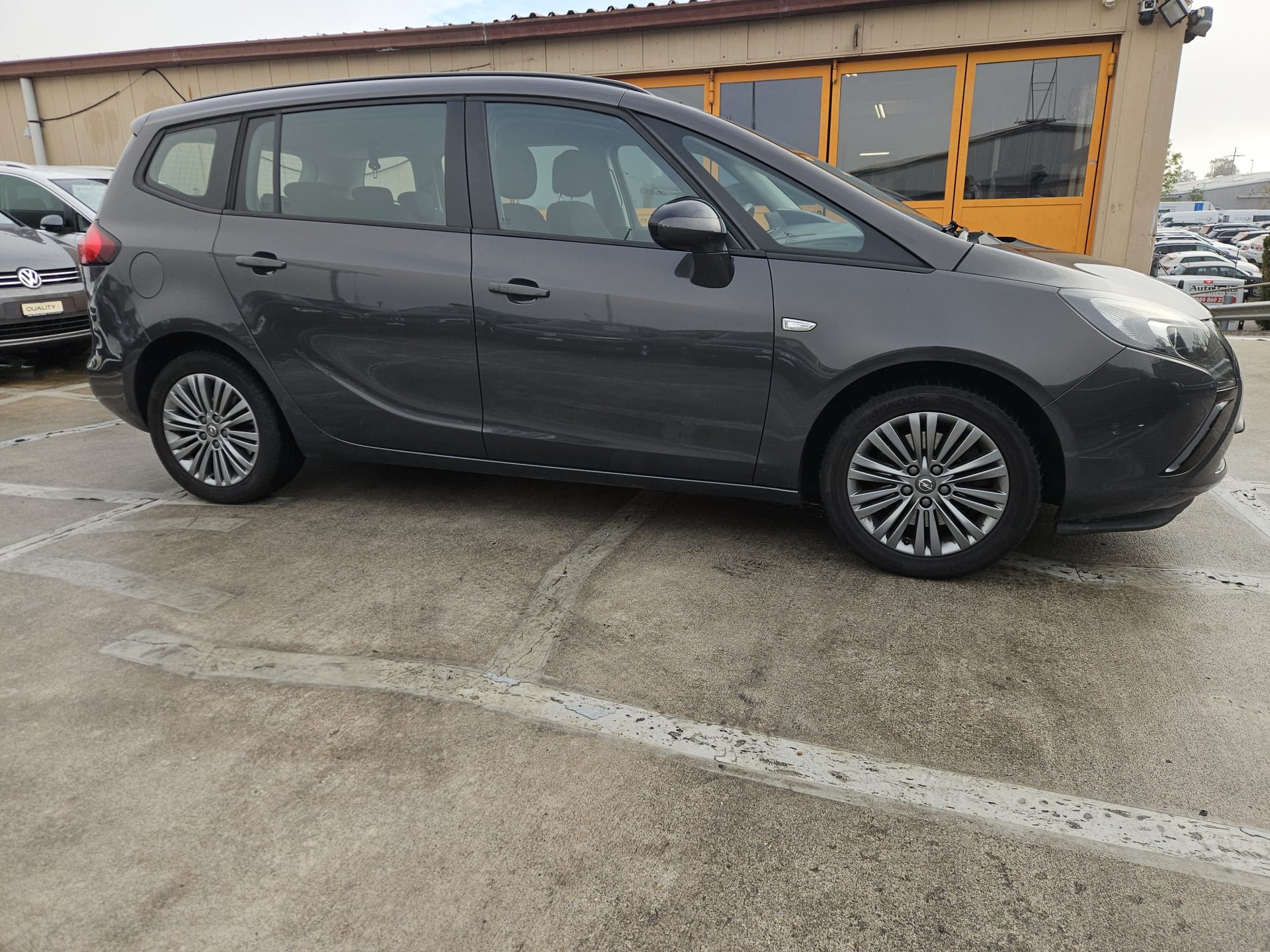 OPEL Zafira Tourer 1.6i 16V Turbo Active Ed. Aut.-image-4