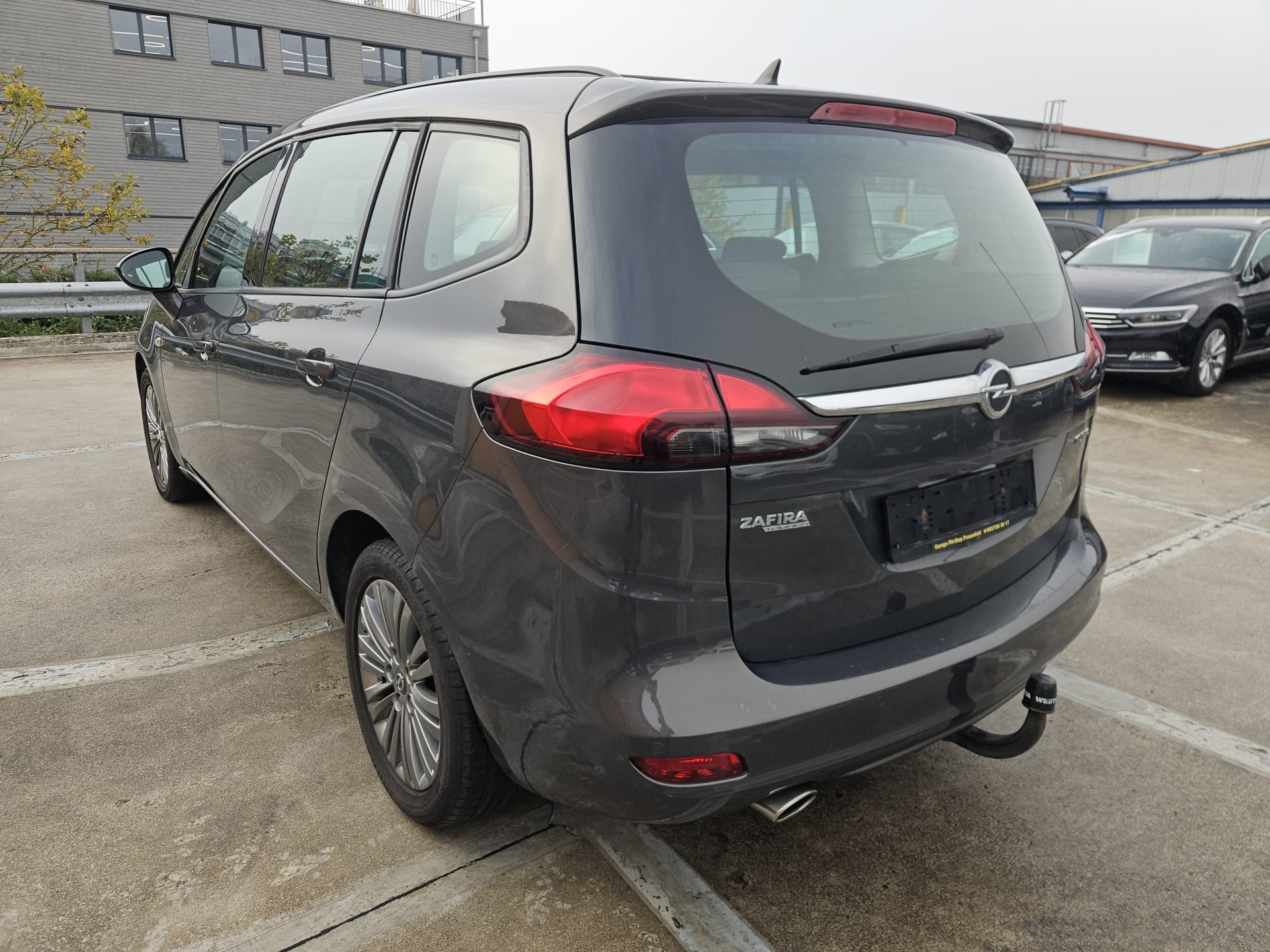 OPEL Zafira Tourer 1.6i 16V Turbo Active Ed. Aut.-image-2