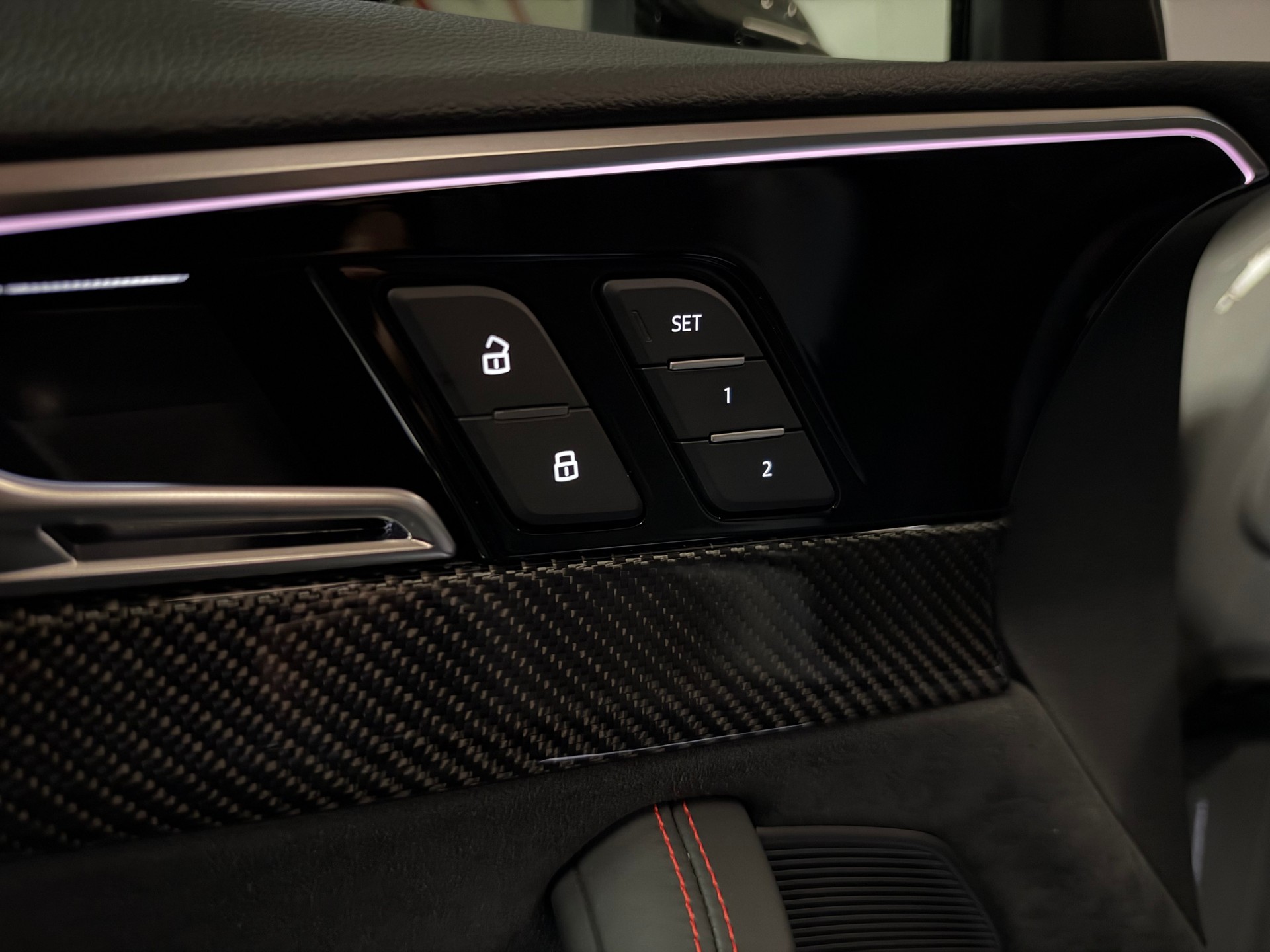 AUDI RS4 Avant quattro tiptronic-image-19
