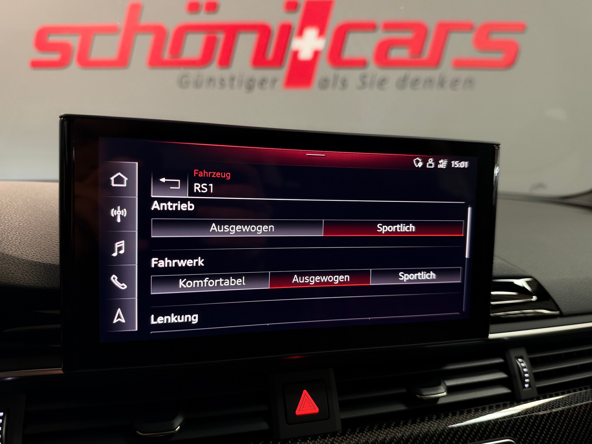 AUDI RS4 Avant quattro tiptronic-image-39